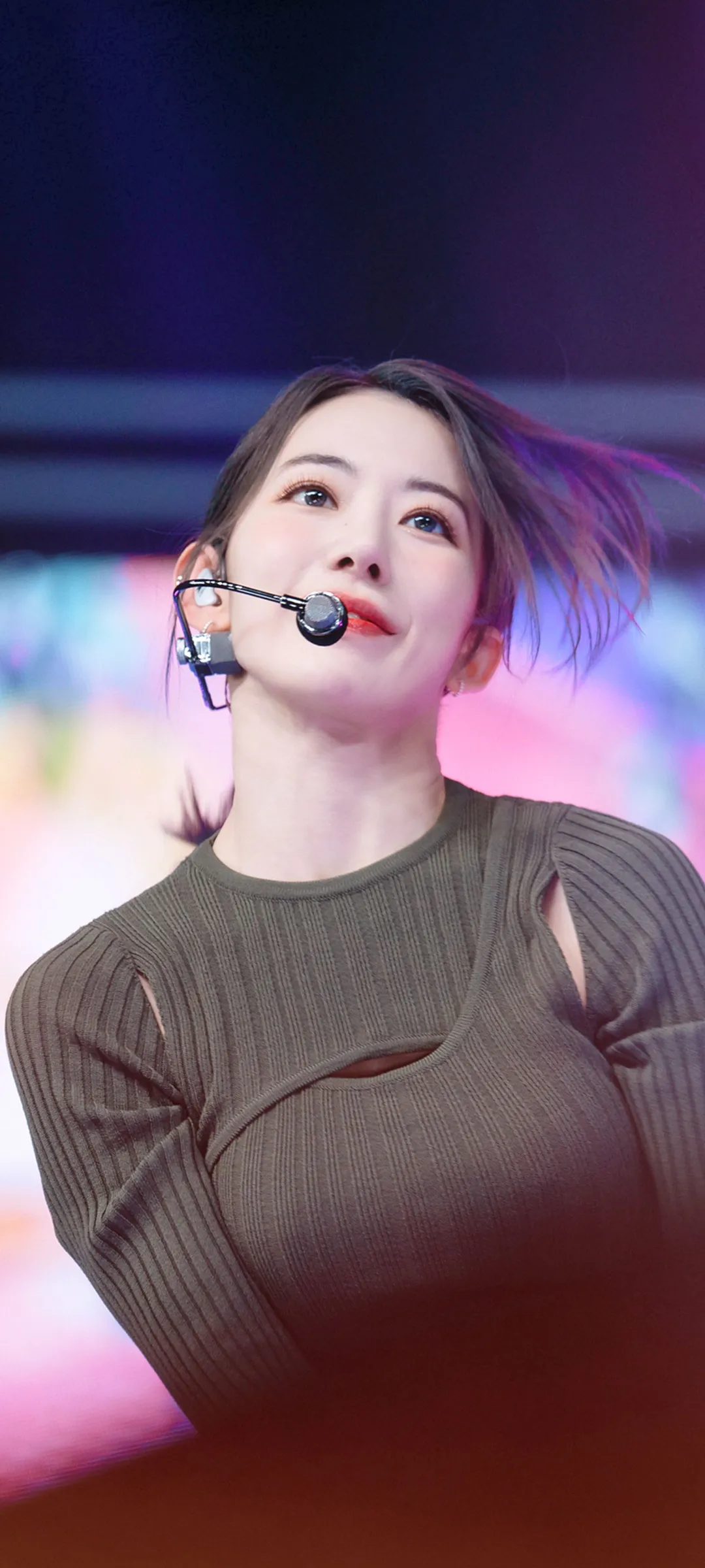 Fond d'écran de verrouillage mobile Sakura Miyawaki 4K HD télécharger — IZ*ONE, LE SSERAFIM