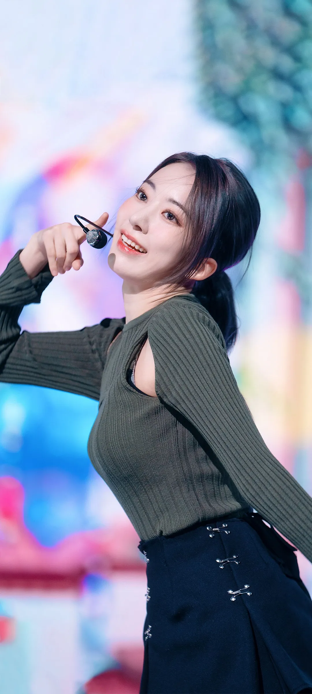 Fond d'écran de verrouillage mobile Sakura Miyawaki 4K HD télécharger — IZ*ONE, LE SSERAFIM