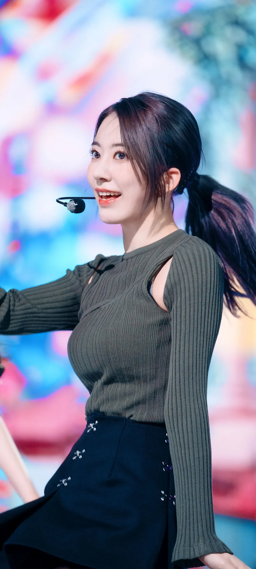 Sakura Miyawaki kilit ekranı telefon duvar kağıdı 4K HD i̇ndir — IZ*ONE, LE SSERAFIM