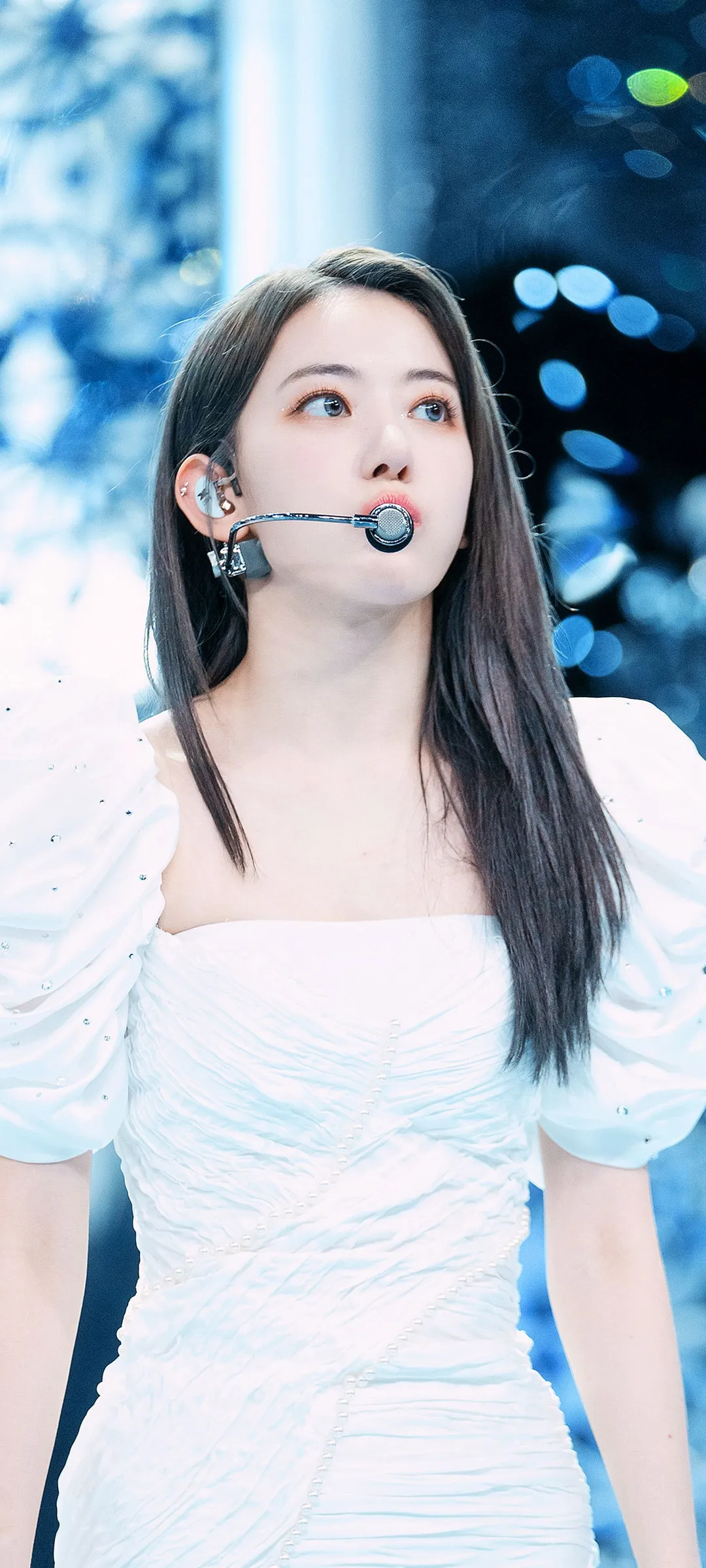 Fond d'écran de verrouillage mobile Sakura Miyawaki 4K HD télécharger — IZ*ONE, LE SSERAFIM