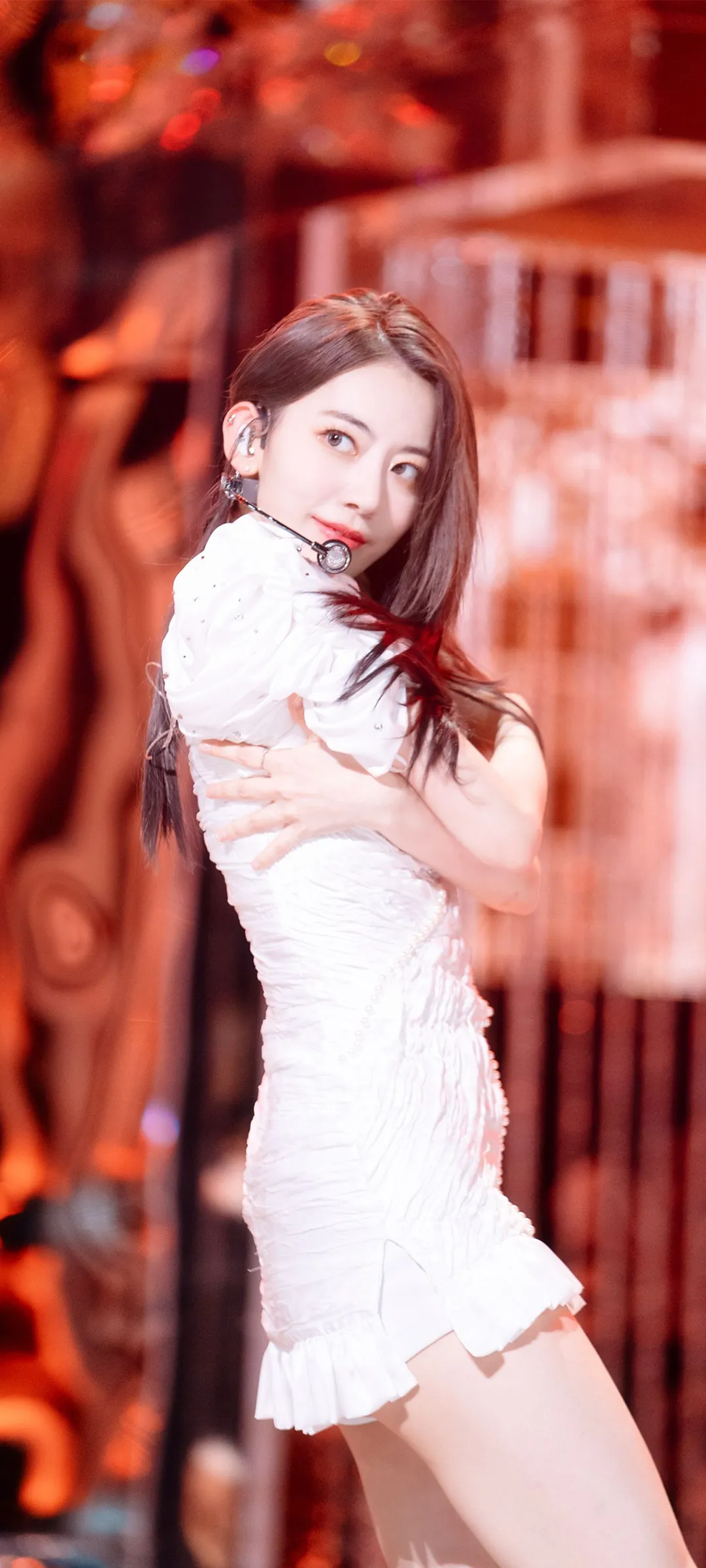 Fond d'écran de verrouillage mobile Sakura Miyawaki 4K HD télécharger — IZ*ONE, LE SSERAFIM