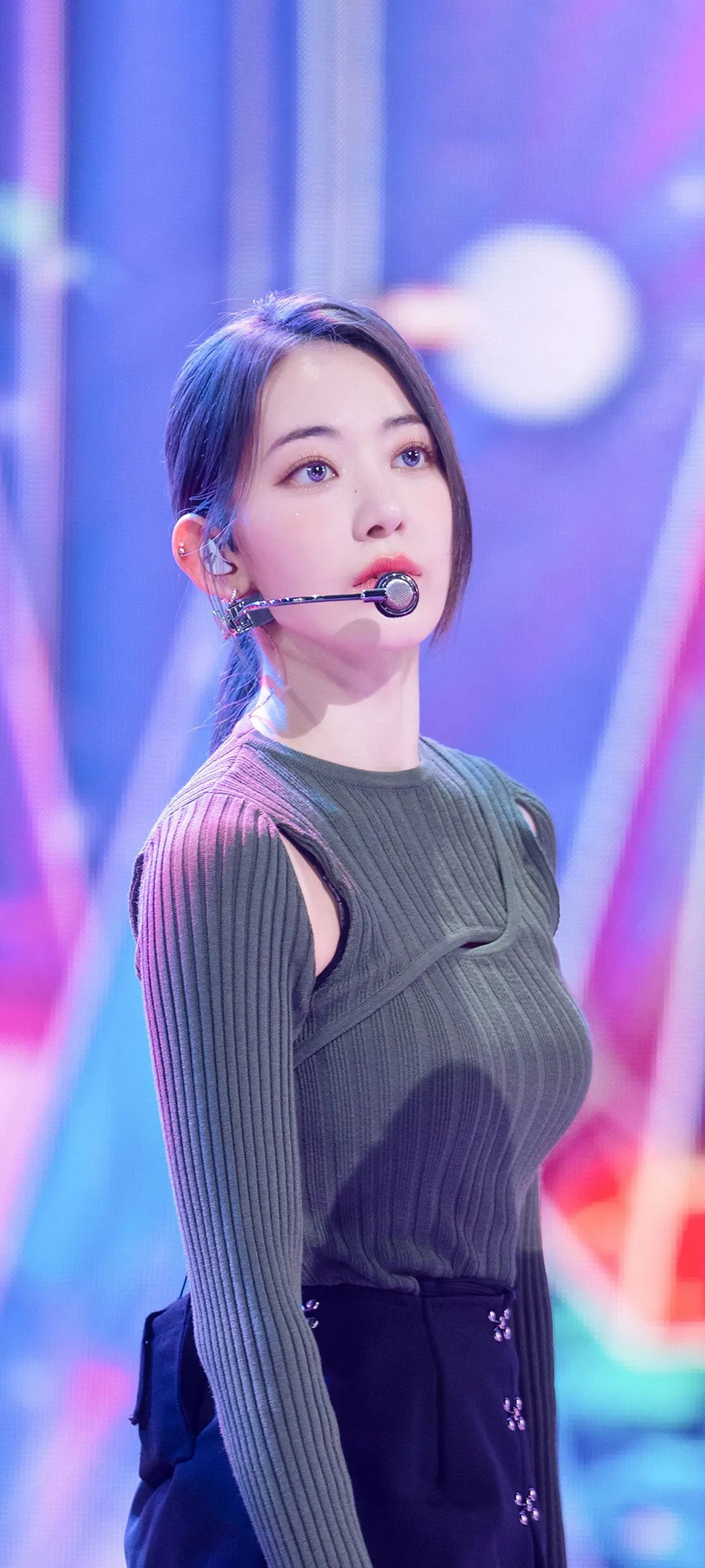 Fond d'écran de verrouillage mobile Sakura Miyawaki 4K HD télécharger — IZ*ONE, LE SSERAFIM