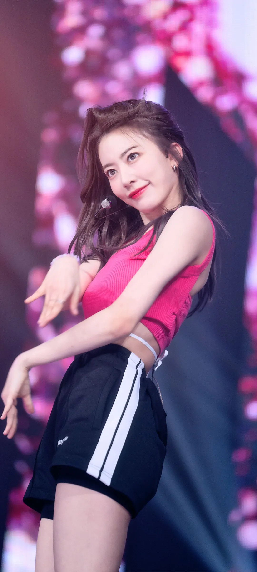 Fond d'écran de verrouillage mobile Sakura Miyawaki 4K HD télécharger — IZ*ONE, LE SSERAFIM