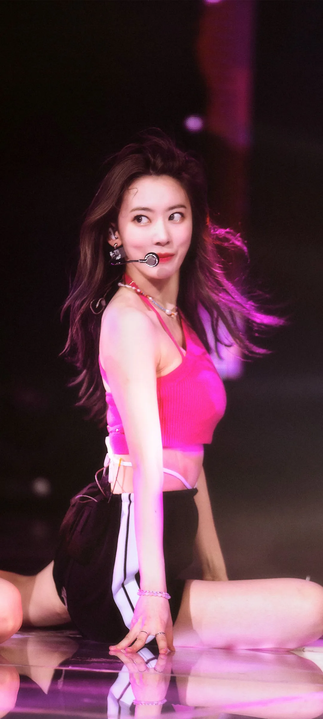 Fond d'écran de verrouillage mobile Sakura Miyawaki 4K HD télécharger — IZ*ONE, LE SSERAFIM