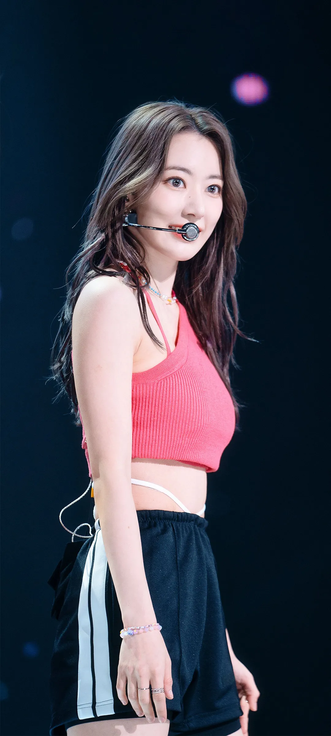 Fond d'écran de verrouillage mobile Sakura Miyawaki 4K HD télécharger — IZ*ONE, LE SSERAFIM