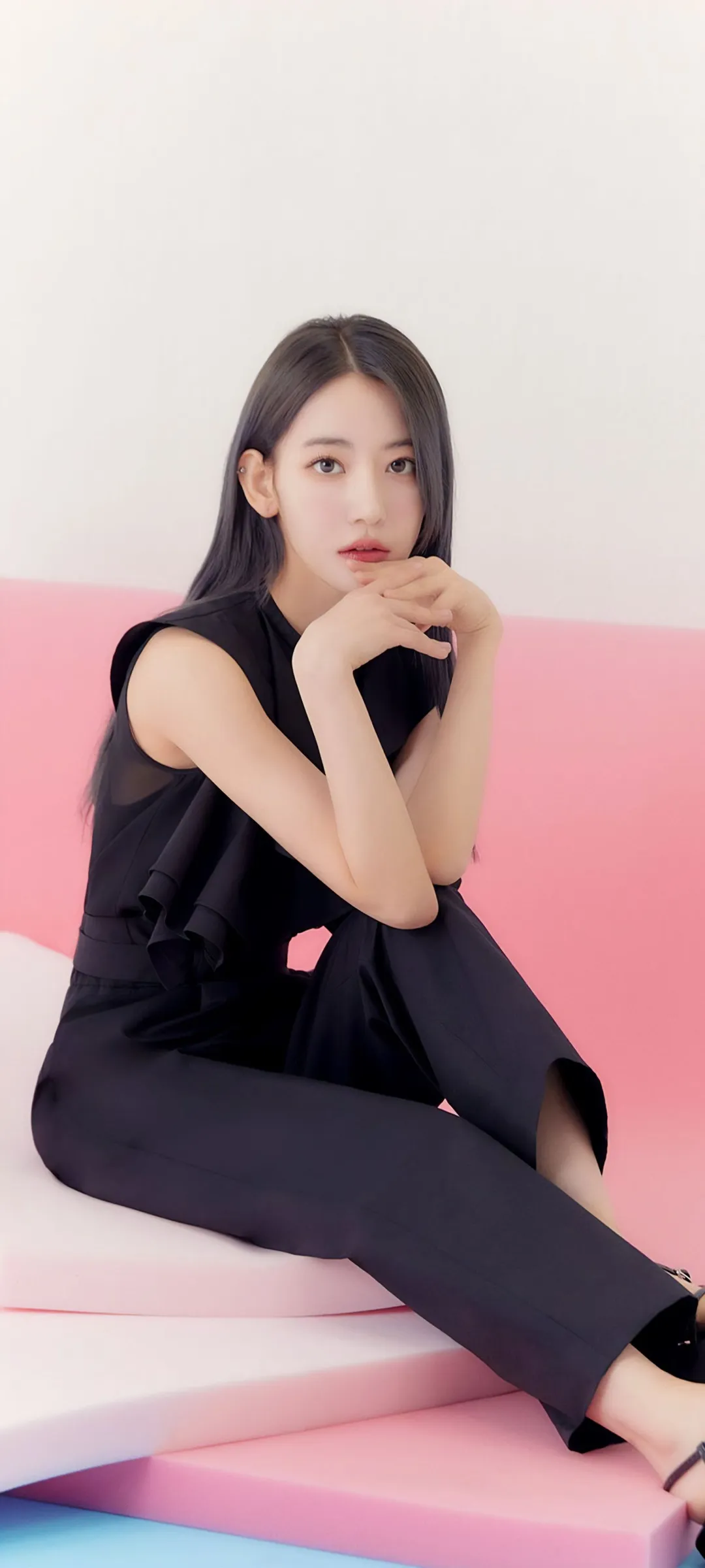 Fond d'écran de verrouillage mobile Sakura Miyawaki 4K HD télécharger — IZ*ONE, LE SSERAFIM