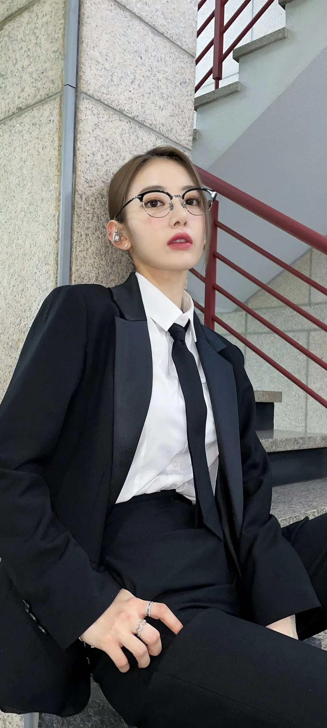 Fond d'écran de verrouillage mobile Sakura Miyawaki 4K HD télécharger — IZ*ONE, LE SSERAFIM