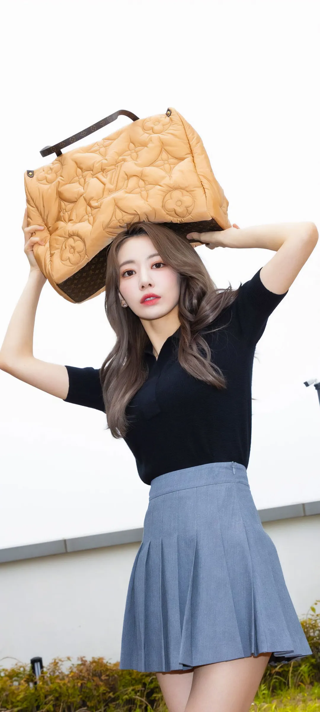 Fond d'écran de verrouillage mobile Sakura Miyawaki 4K HD télécharger — IZ*ONE, LE SSERAFIM