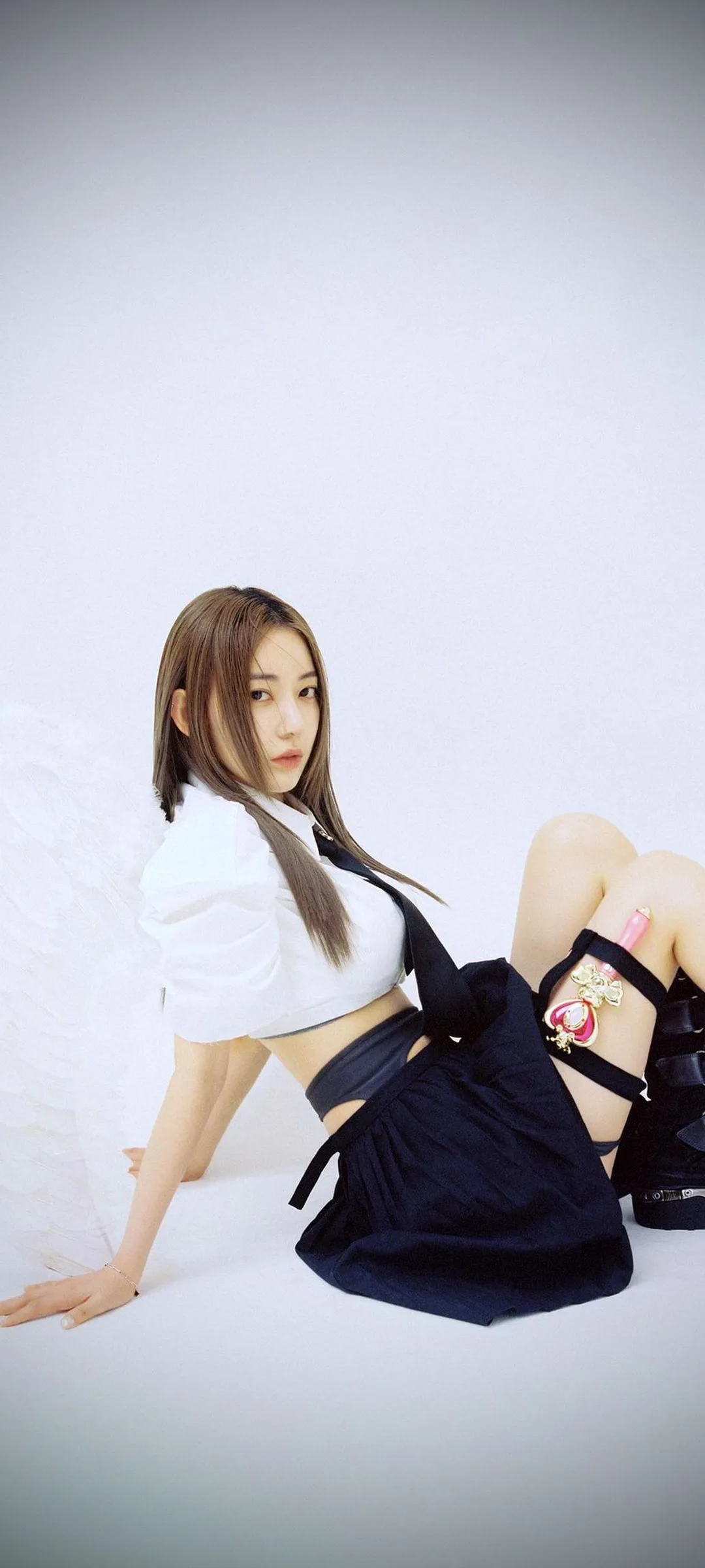 Fond d'écran de verrouillage mobile Sakura Miyawaki 4K HD télécharger — IZ*ONE, LE SSERAFIM