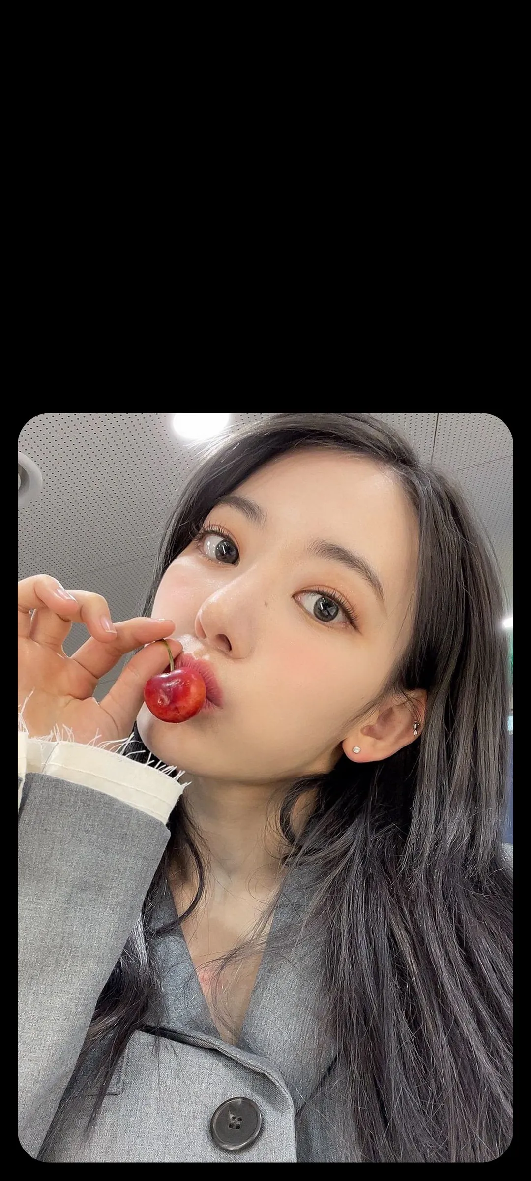 Fond d'écran de verrouillage mobile Sakura Miyawaki 4K HD télécharger — IZ*ONE, LE SSERAFIM