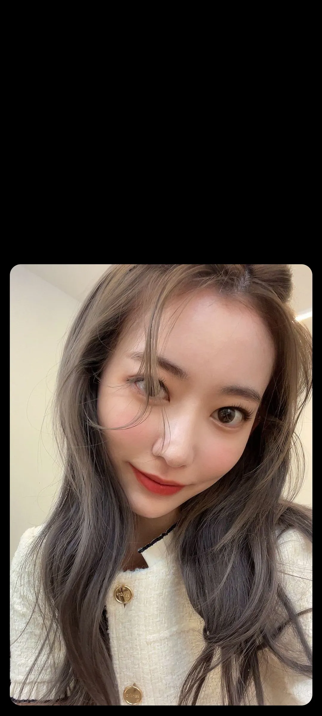 Fond d'écran de verrouillage mobile Sakura Miyawaki 4K HD télécharger — IZ*ONE, LE SSERAFIM