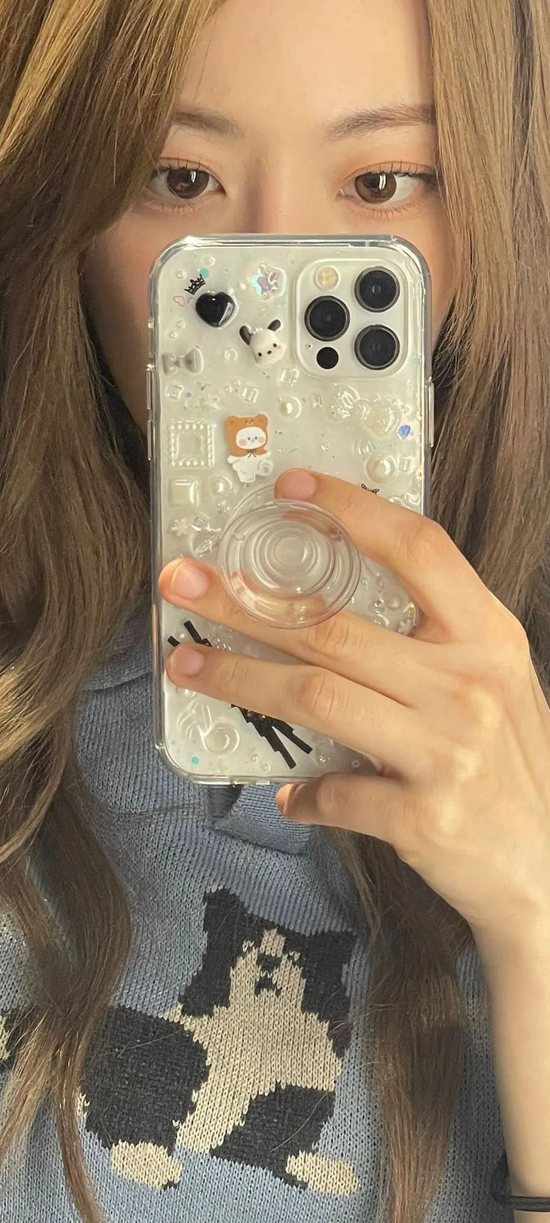 Fond d'écran de verrouillage mobile Sakura Miyawaki 4K HD télécharger — IZ*ONE, LE SSERAFIM