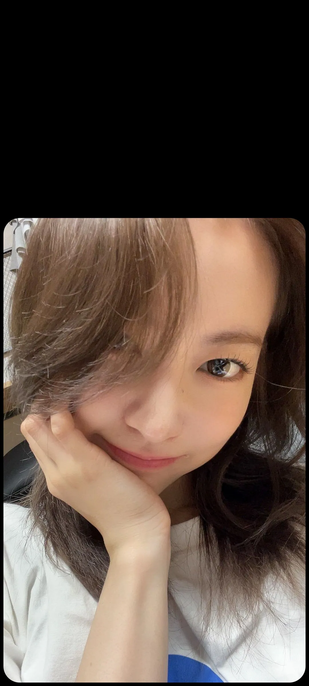 Fond d'écran de verrouillage mobile Sakura Miyawaki 4K HD télécharger — IZ*ONE, LE SSERAFIM