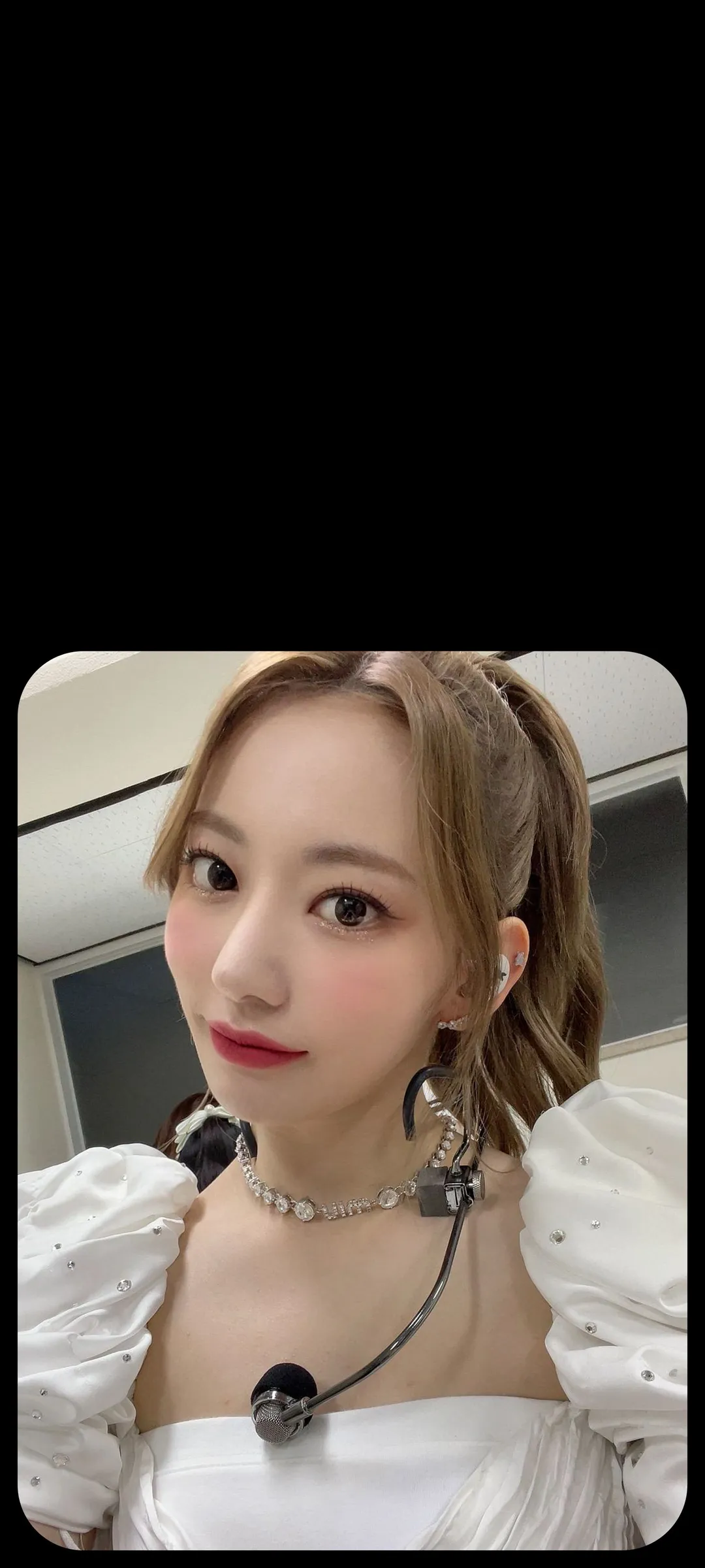 Fond d'écran de verrouillage mobile Sakura Miyawaki 4K HD télécharger — IZ*ONE, LE SSERAFIM