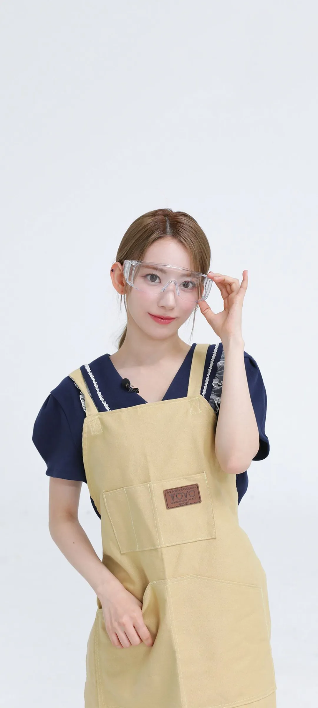 Fond d'écran de verrouillage mobile Sakura Miyawaki 4K HD télécharger — IZ*ONE, LE SSERAFIM