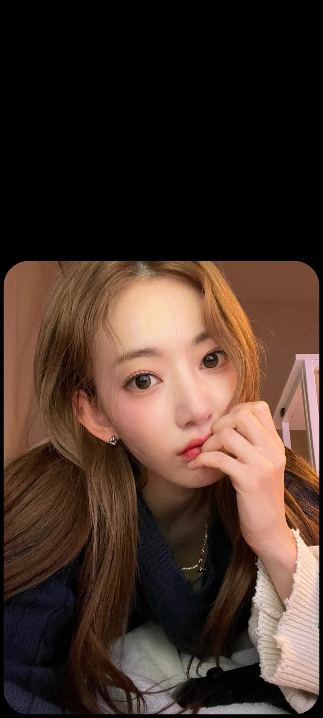 Fond d'écran de verrouillage mobile Sakura Miyawaki 4K HD télécharger — IZ*ONE, LE SSERAFIM