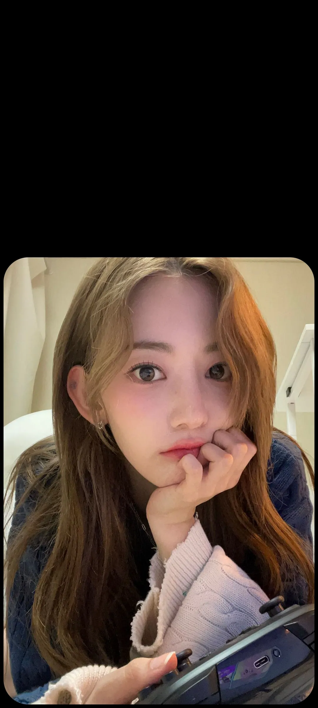 Fond d'écran de verrouillage mobile Sakura Miyawaki 4K HD télécharger — IZ*ONE, LE SSERAFIM