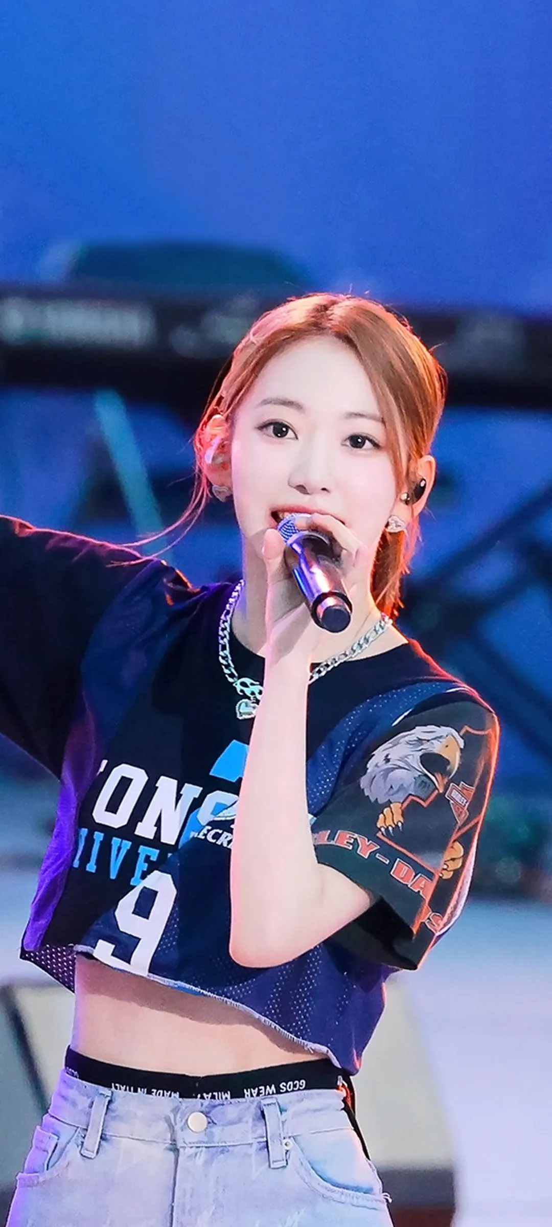 Fond d'écran de verrouillage mobile Sakura Miyawaki 4K HD télécharger — IZ*ONE, LE SSERAFIM