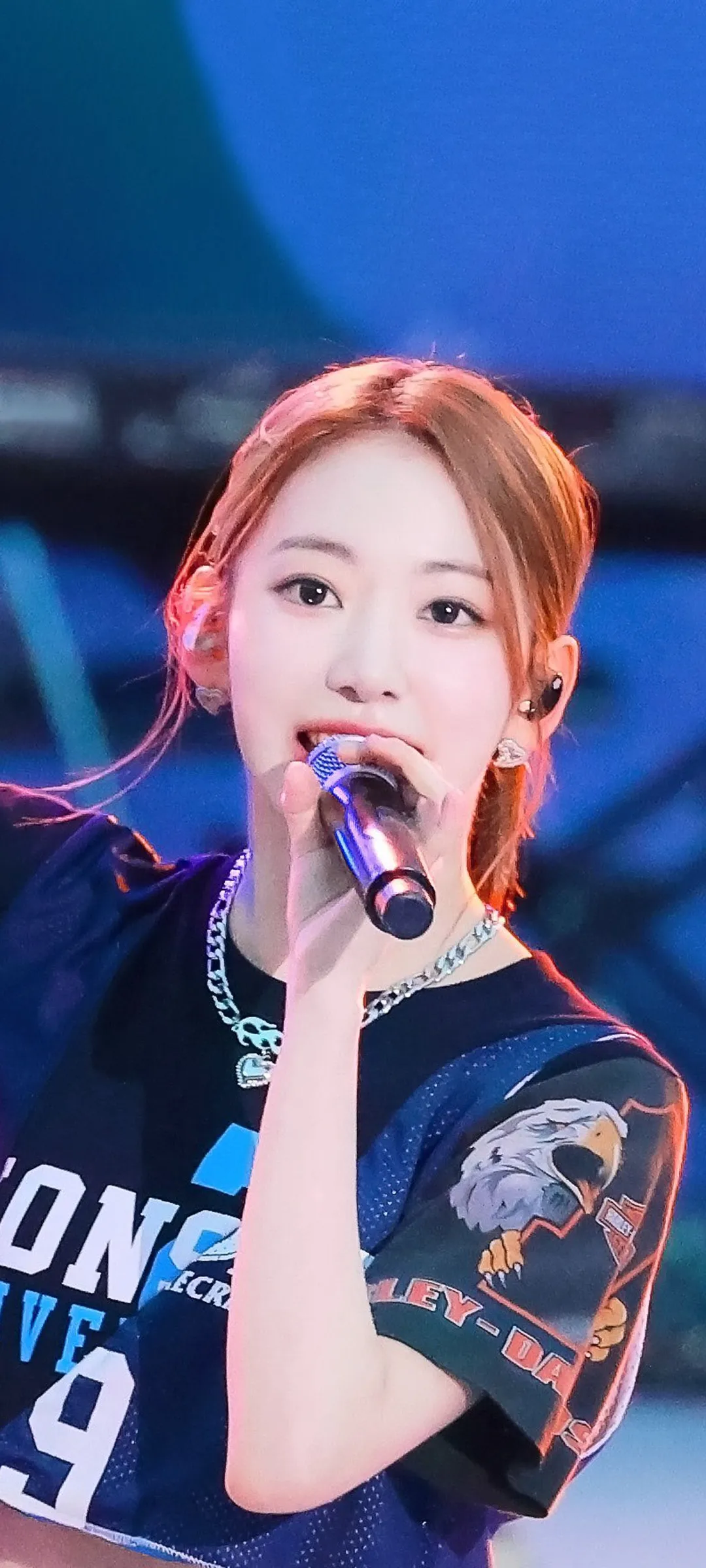Fond d'écran de verrouillage mobile Sakura Miyawaki 4K HD télécharger — IZ*ONE, LE SSERAFIM
