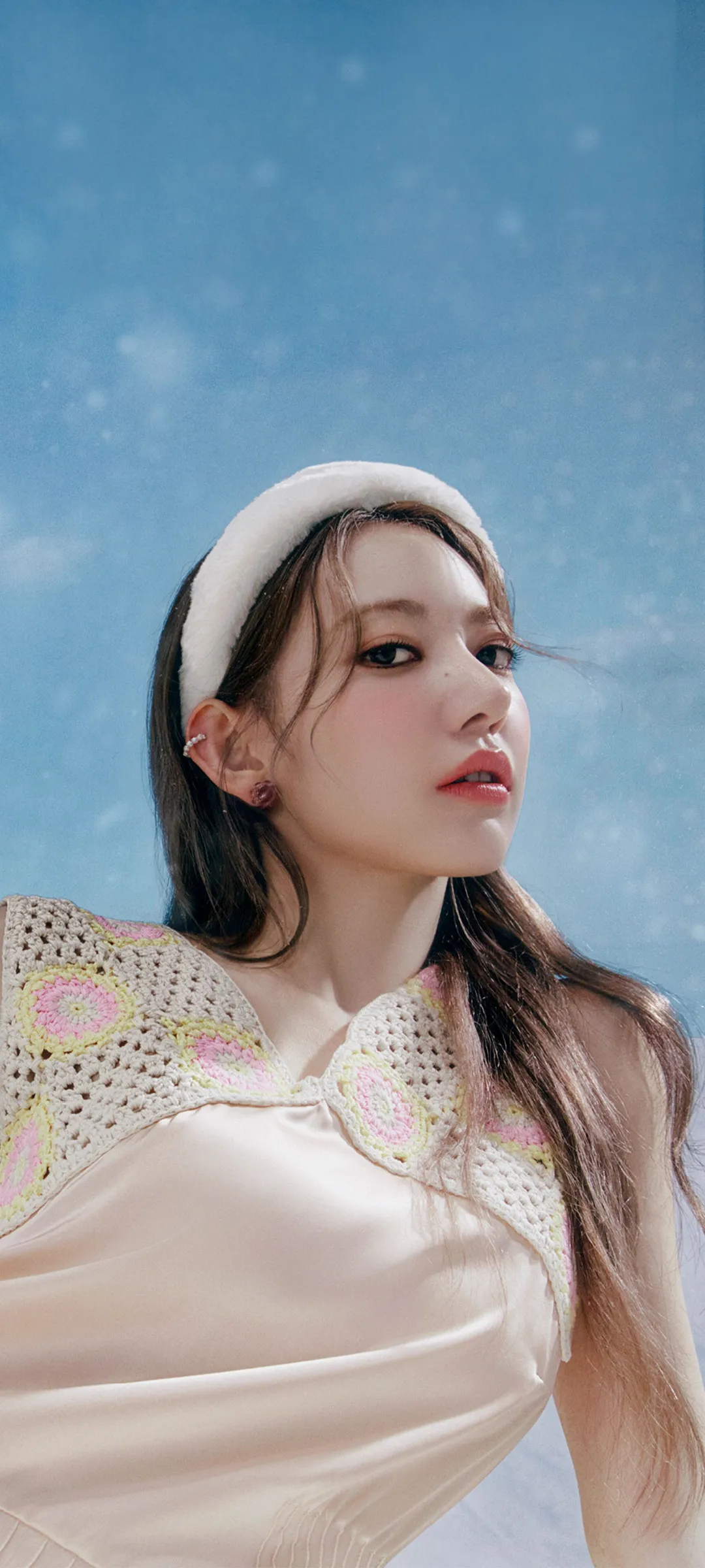 Fond d'écran de verrouillage mobile Sakura Miyawaki ANTIFRAGILE 4K HD télécharger — IZ*ONE, LE SSERAFIM