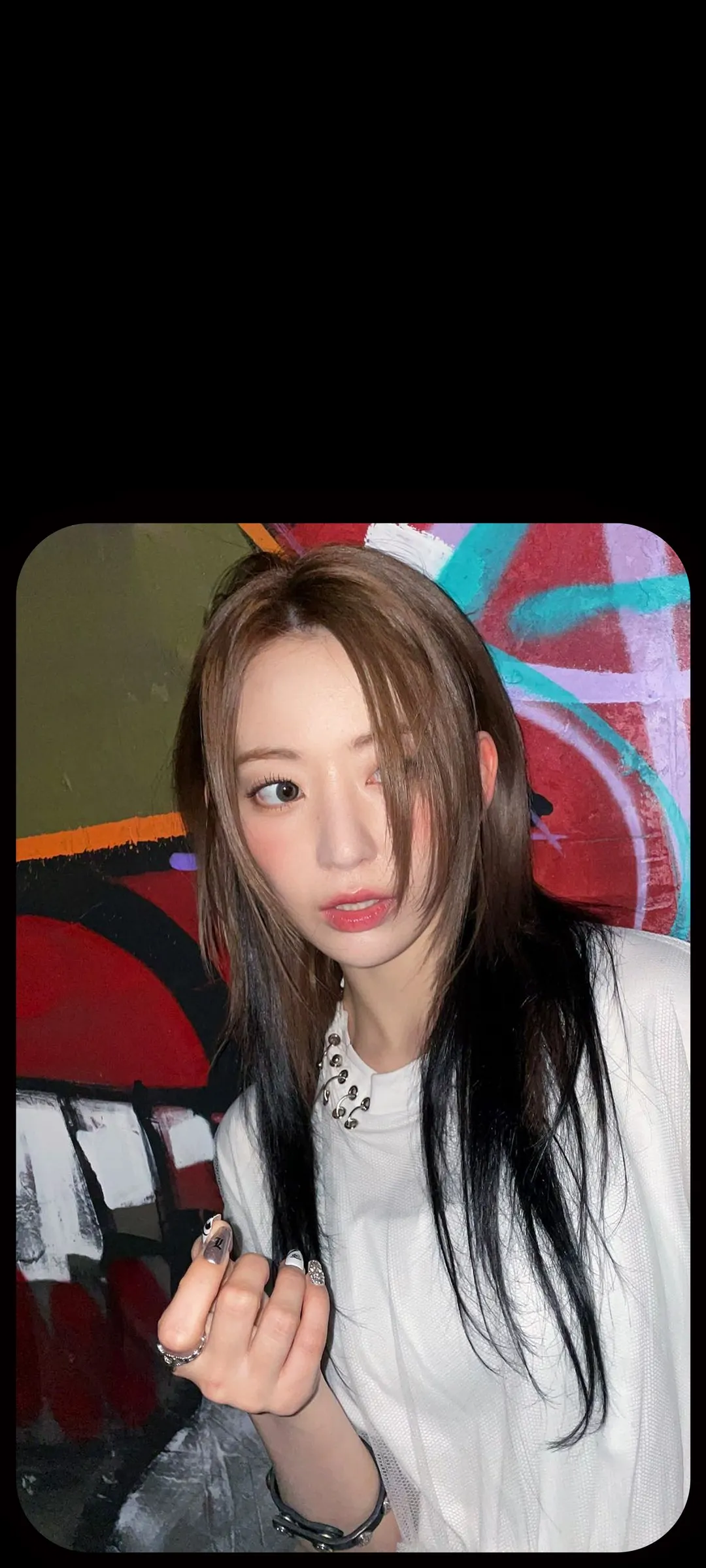 Fond d'écran de verrouillage mobile Sakura Miyawaki 4K HD télécharger — IZ*ONE, LE SSERAFIM