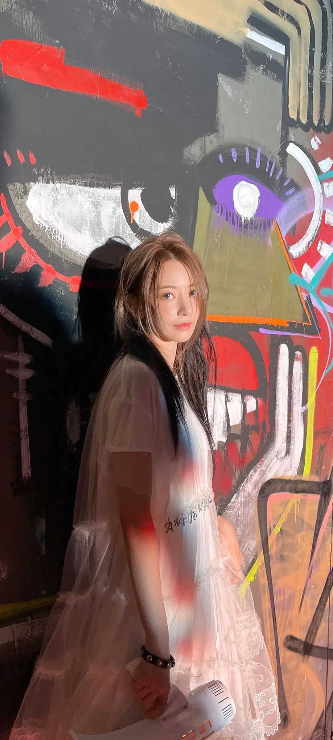 Fond d'écran de verrouillage mobile Sakura Miyawaki 4K HD télécharger — IZ*ONE, LE SSERAFIM