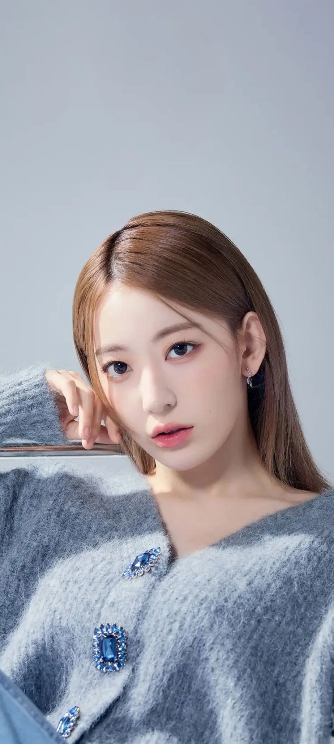 Fond d'écran de verrouillage mobile Sakura Miyawaki 4K HD télécharger — IZ*ONE, LE SSERAFIM