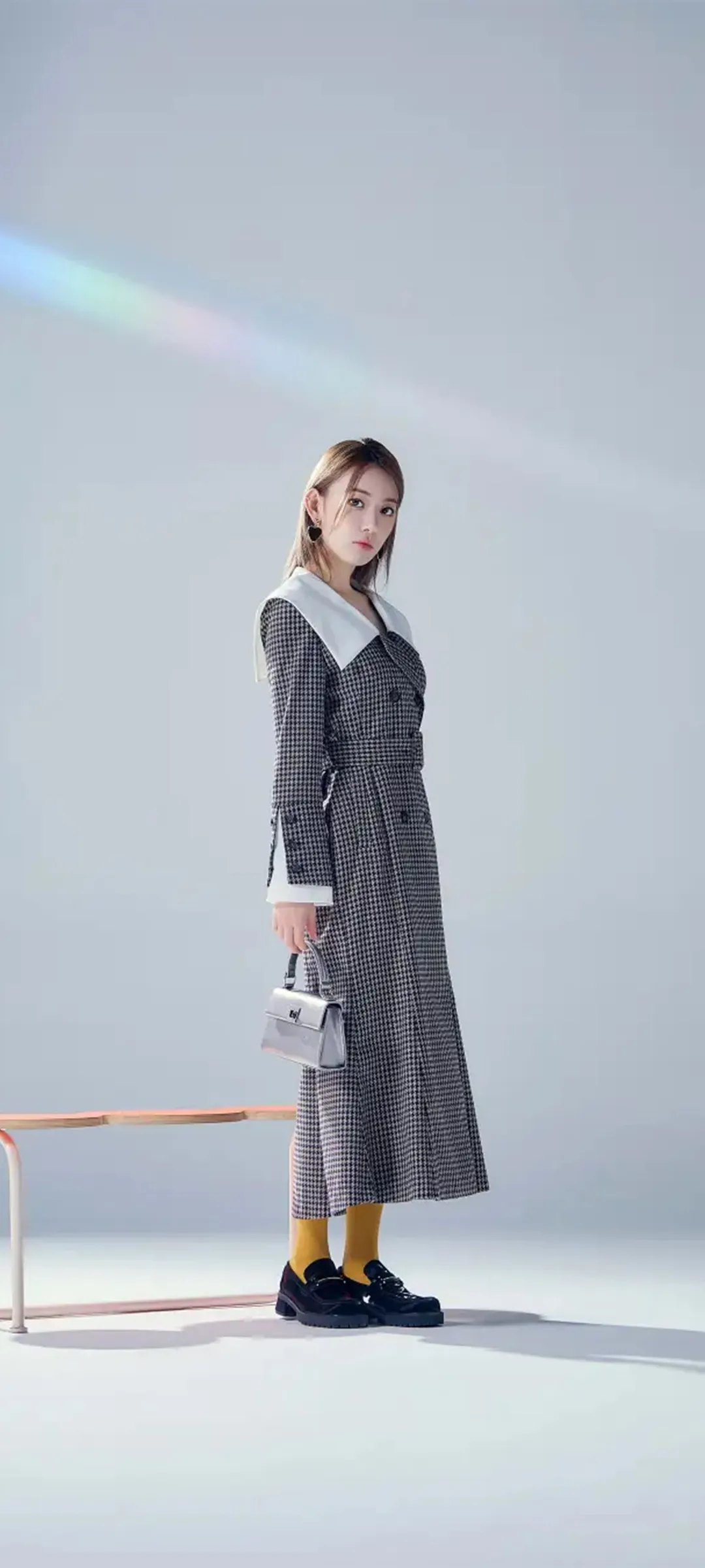 Fond d'écran de verrouillage mobile Sakura Miyawaki 4K HD télécharger — IZ*ONE, LE SSERAFIM