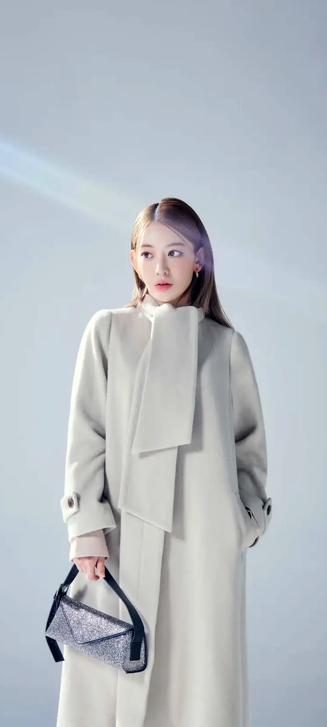 Fond d'écran de verrouillage mobile Sakura Miyawaki 4K HD télécharger — IZ*ONE, LE SSERAFIM