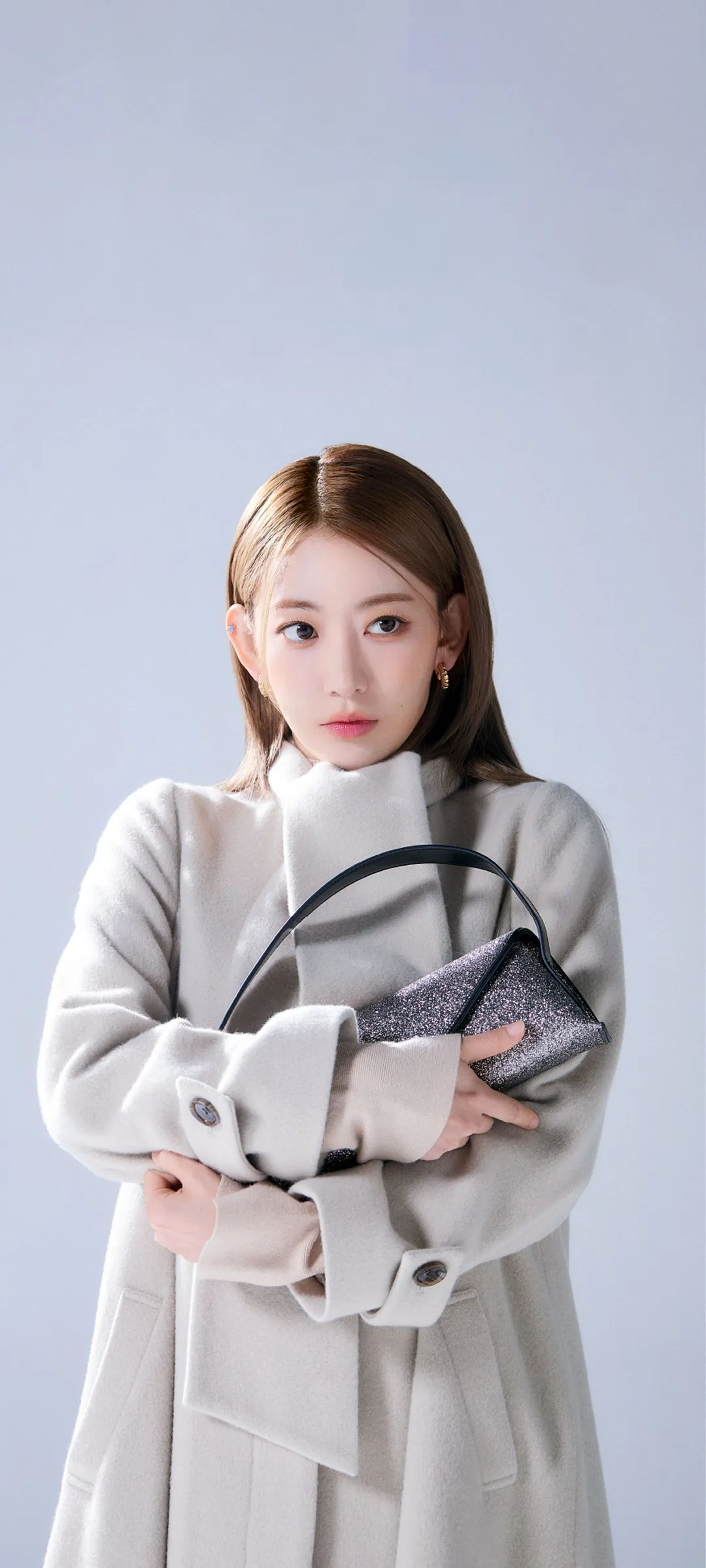 Fond d'écran de verrouillage mobile Sakura Miyawaki 4K HD télécharger — IZ*ONE, LE SSERAFIM