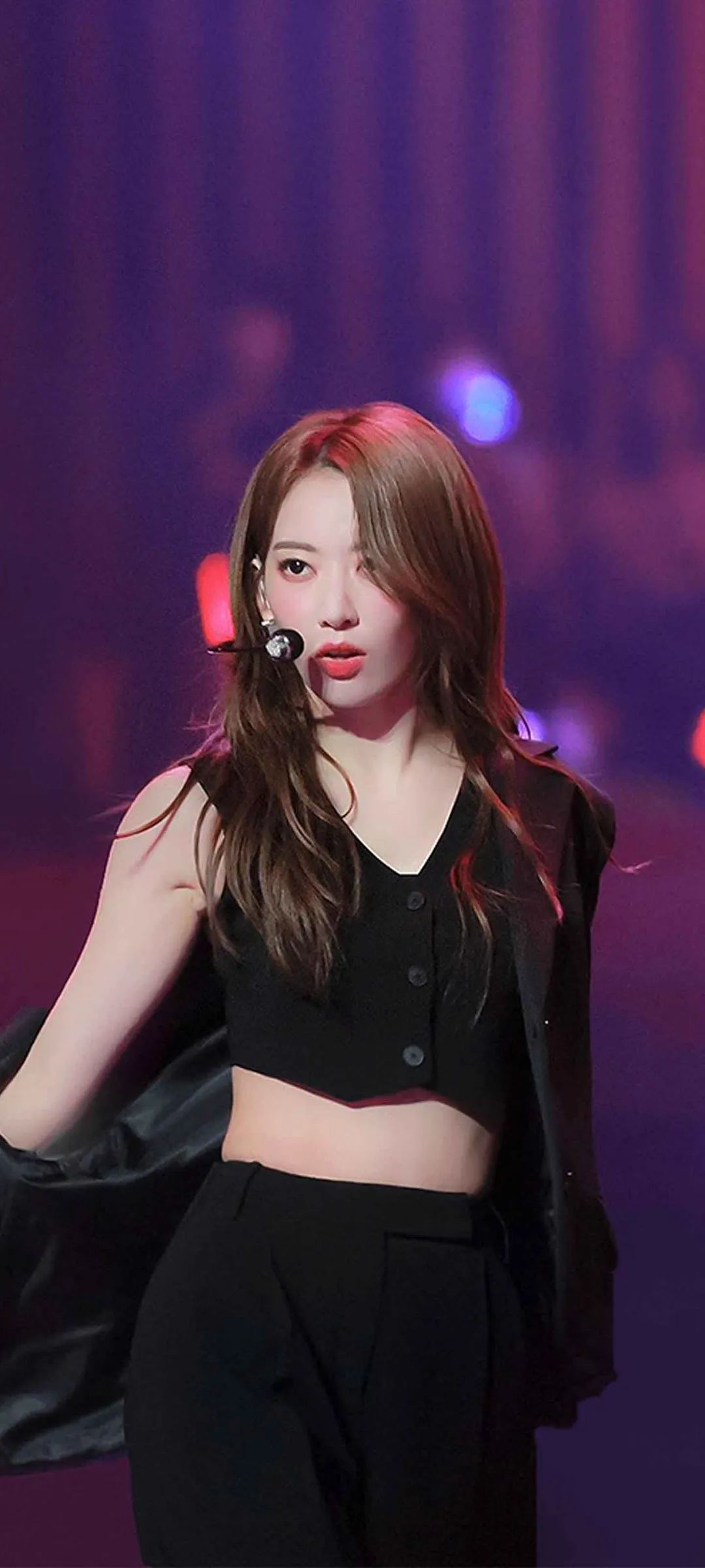 Fond d'écran de verrouillage mobile Sakura Miyawaki 4K HD télécharger — IZ*ONE, LE SSERAFIM