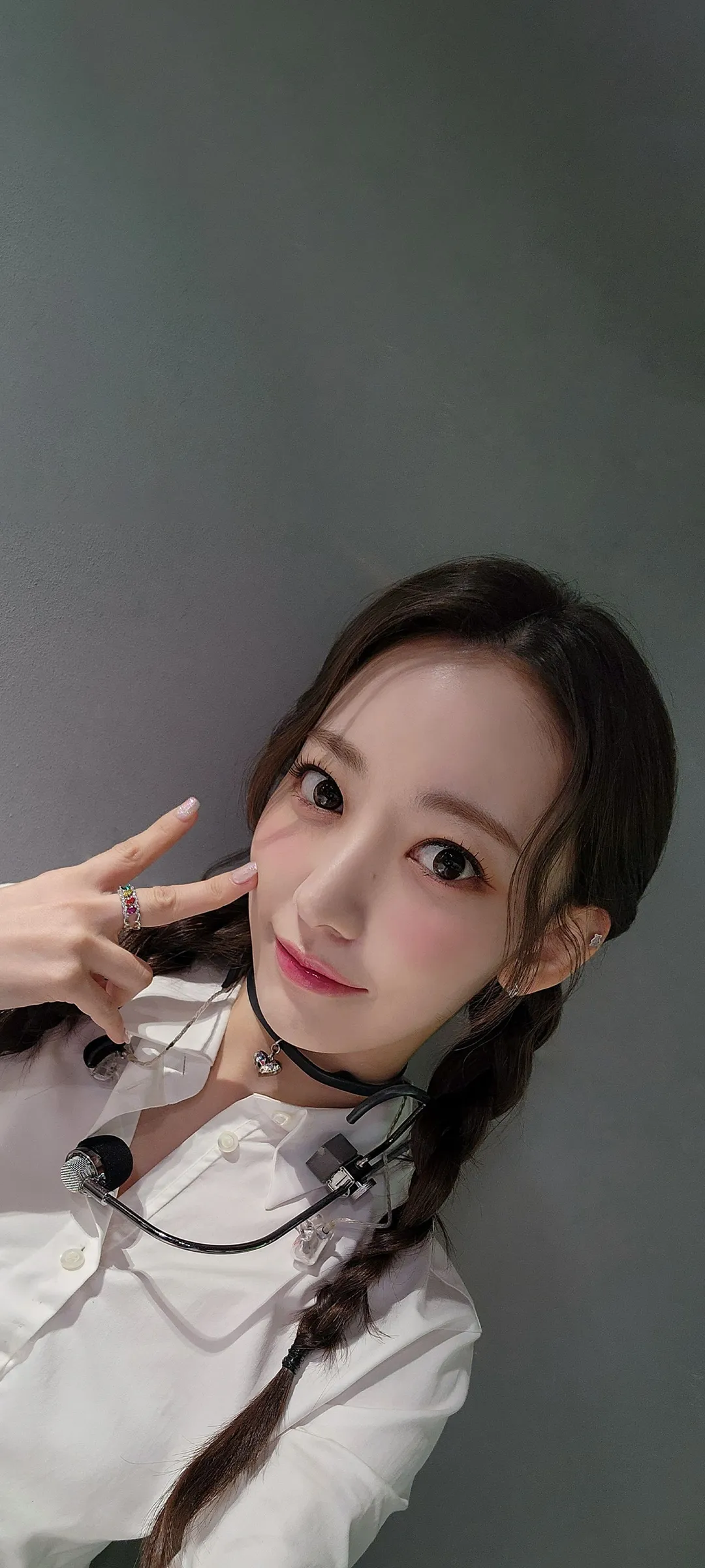Fond d'écran de verrouillage mobile Sakura Miyawaki 4K HD télécharger — IZ*ONE, LE SSERAFIM
