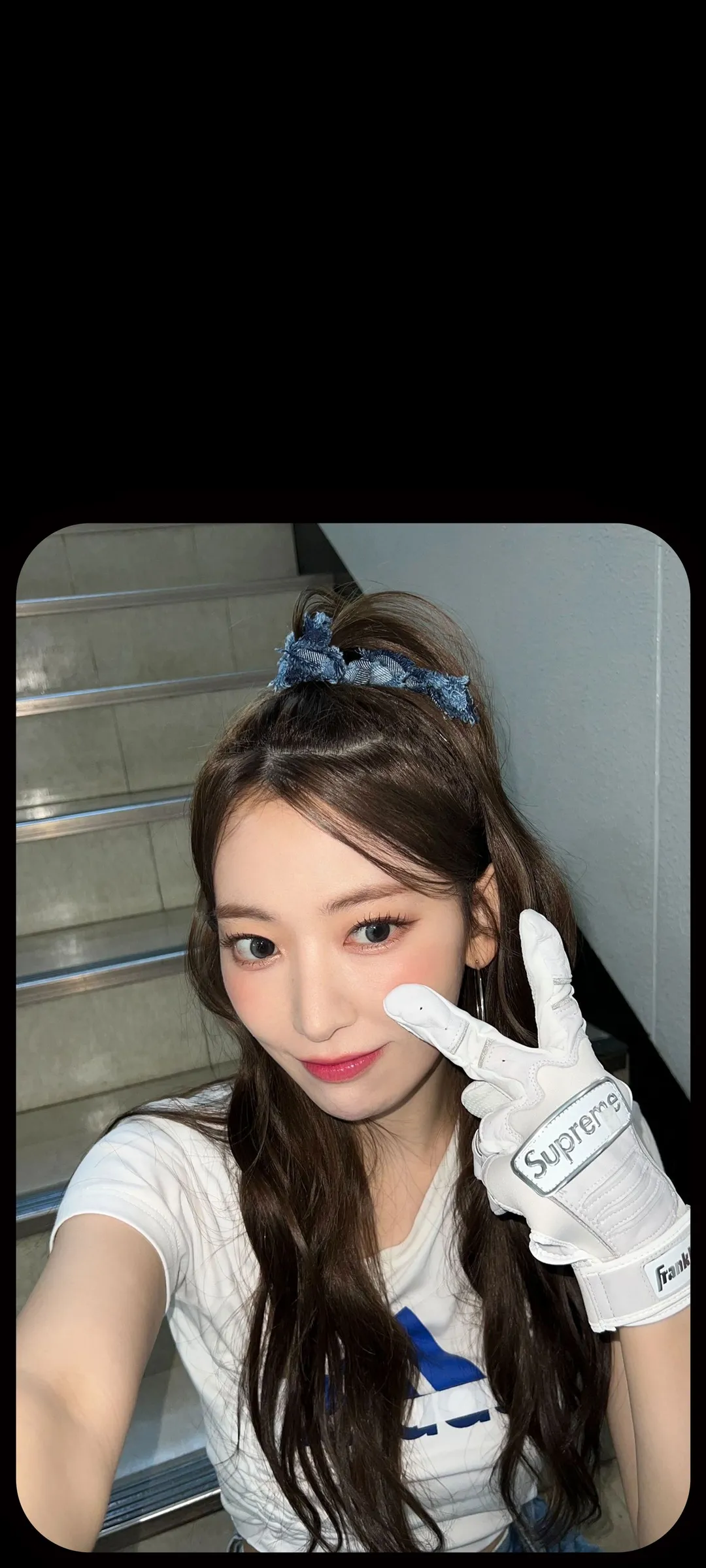 Fond d'écran de verrouillage mobile Sakura Miyawaki 4K HD télécharger — IZ*ONE, LE SSERAFIM