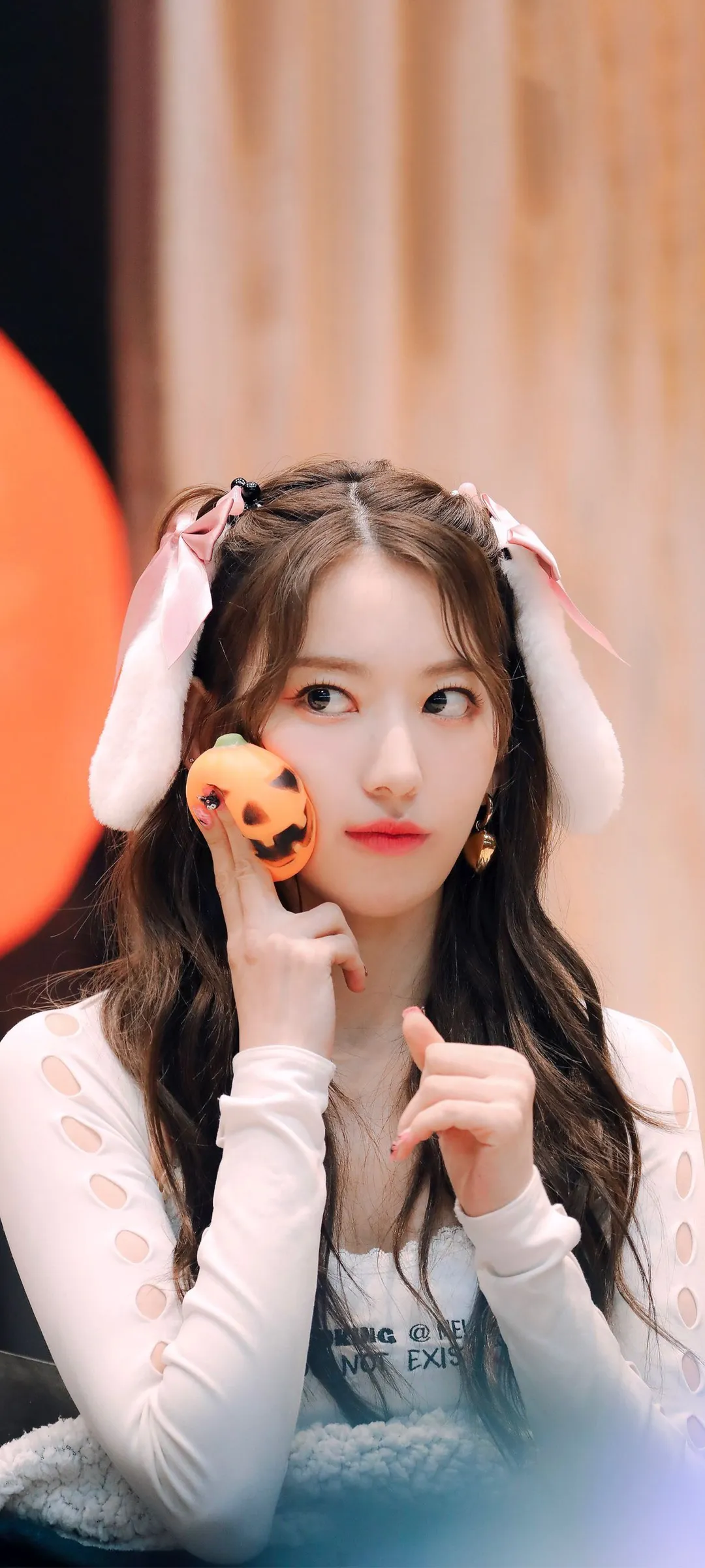 Fond d'écran de verrouillage mobile Sakura Miyawaki 4K HD télécharger — IZ*ONE, LE SSERAFIM