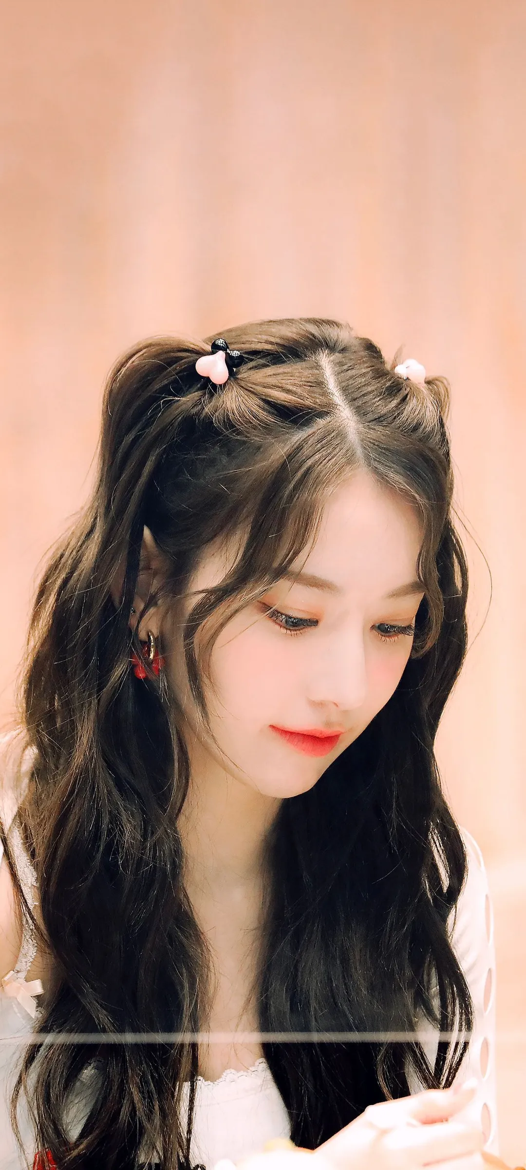 Fond d'écran de verrouillage mobile Sakura Miyawaki 4K HD télécharger — IZ*ONE, LE SSERAFIM
