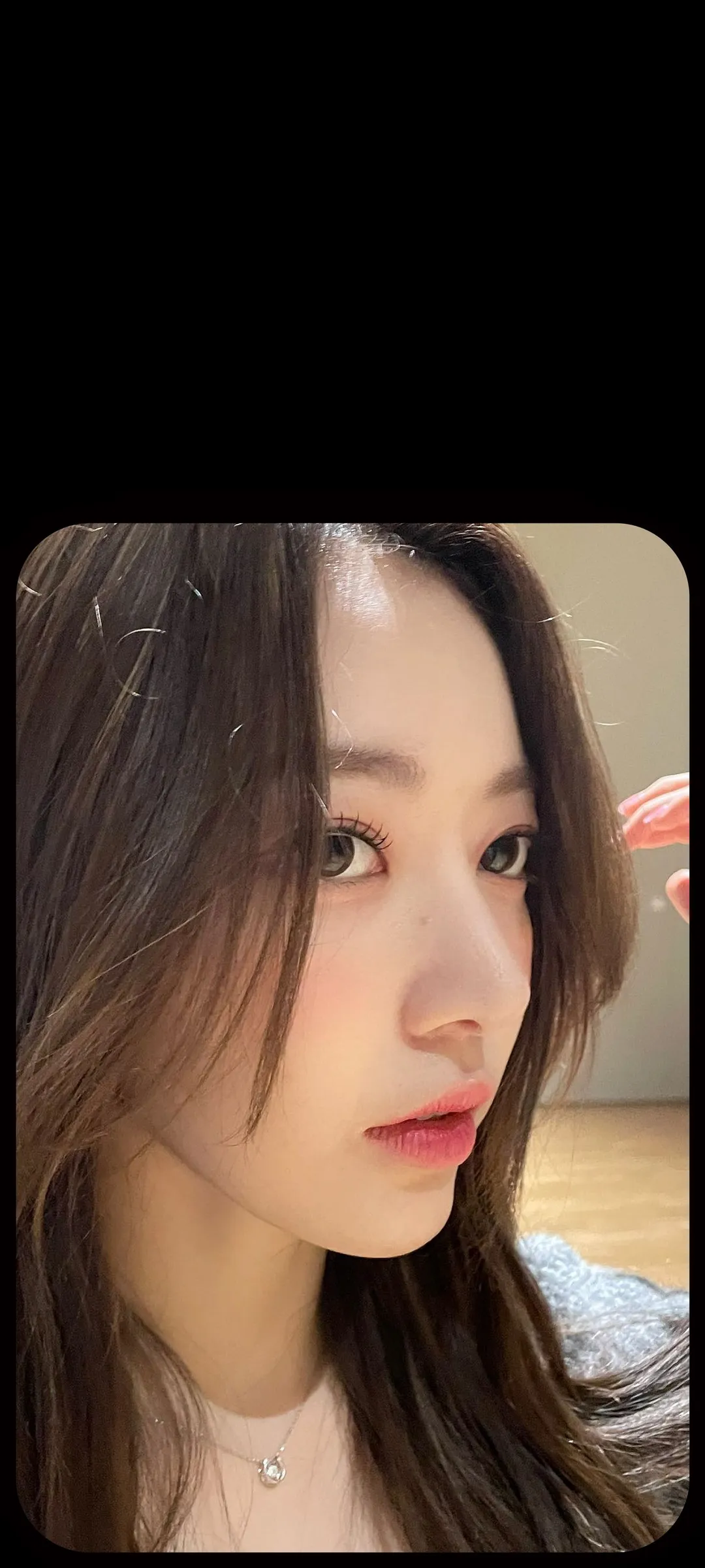 Fond d'écran de verrouillage mobile Sakura Miyawaki 4K HD télécharger — IZ*ONE, LE SSERAFIM