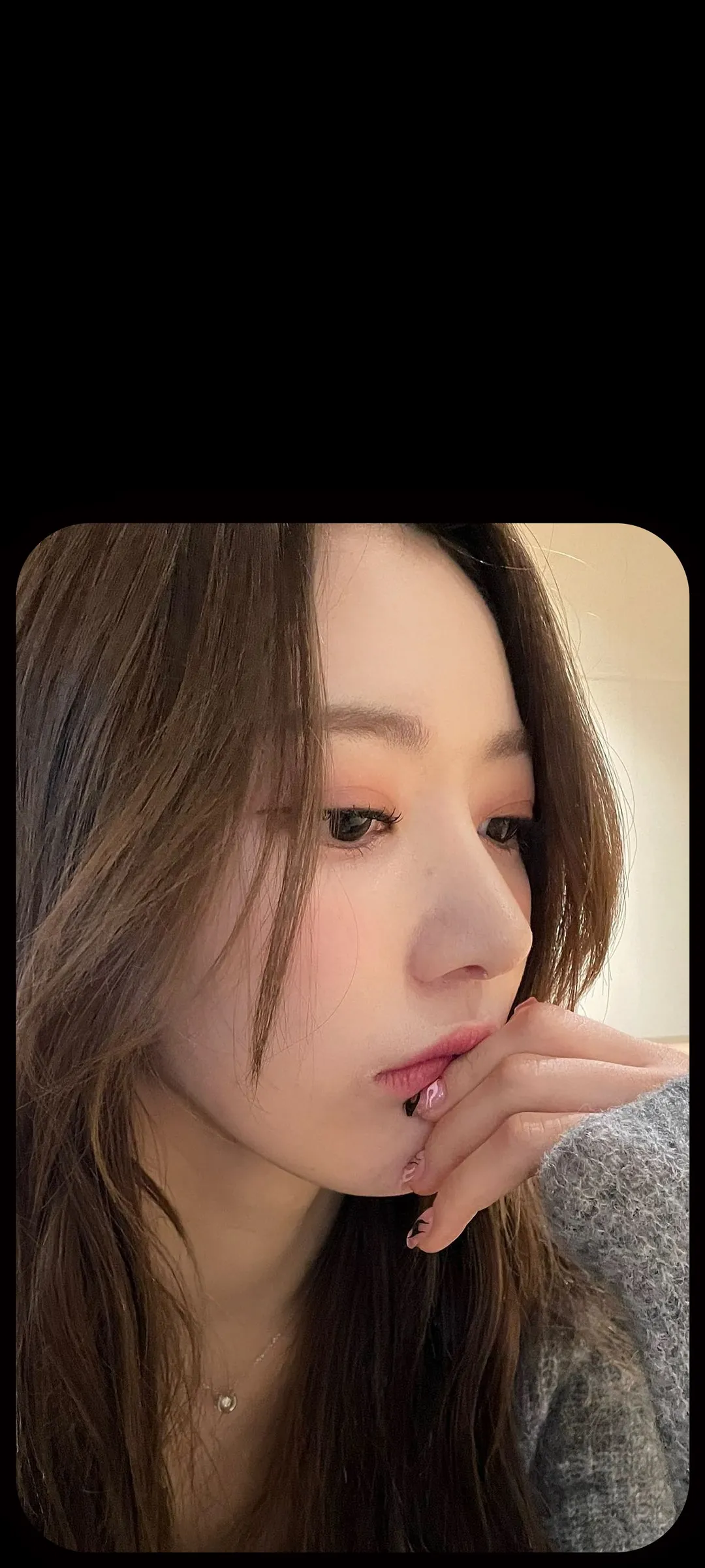 Fond d'écran de verrouillage mobile Sakura Miyawaki 4K HD télécharger — IZ*ONE, LE SSERAFIM
