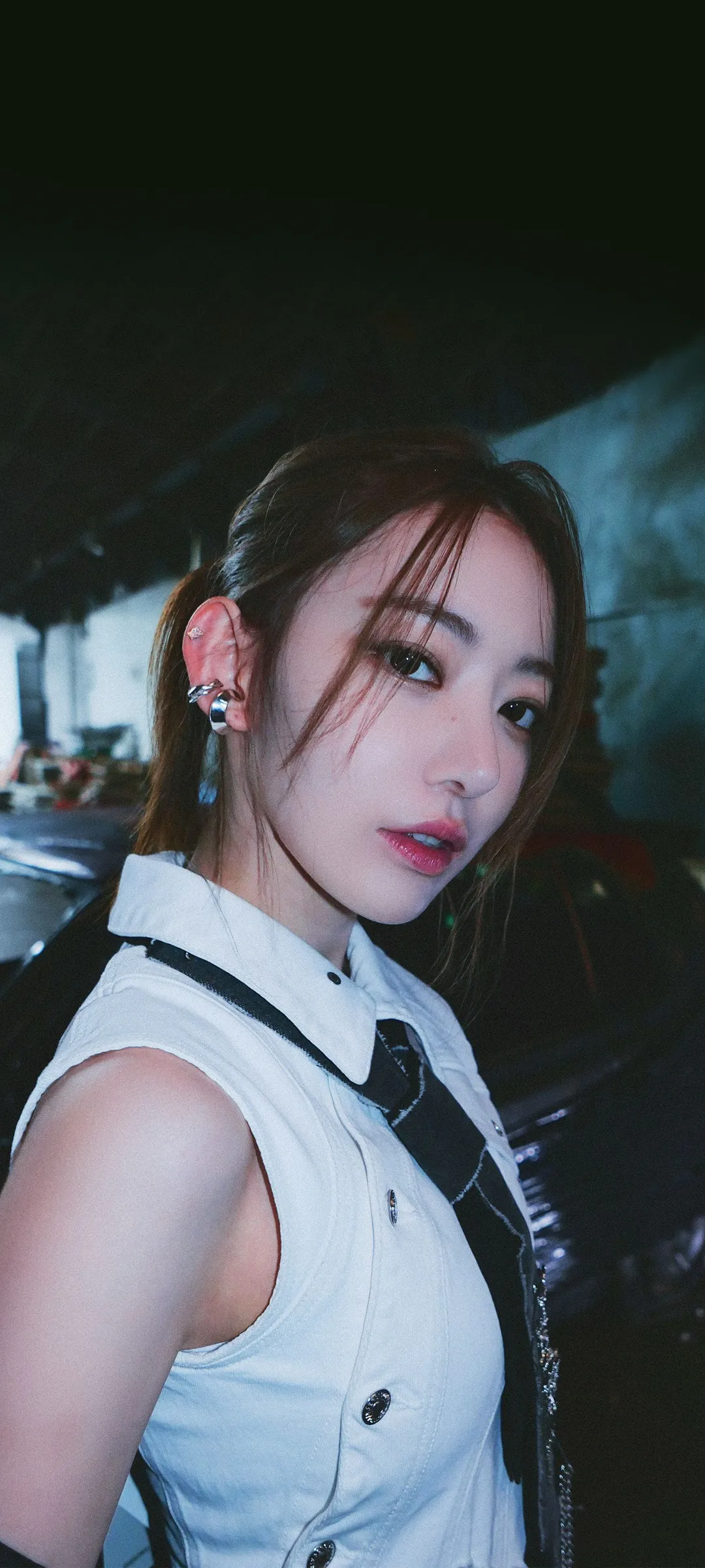 Fond d'écran de verrouillage mobile Sakura Miyawaki 4K HD télécharger — IZ*ONE, LE SSERAFIM