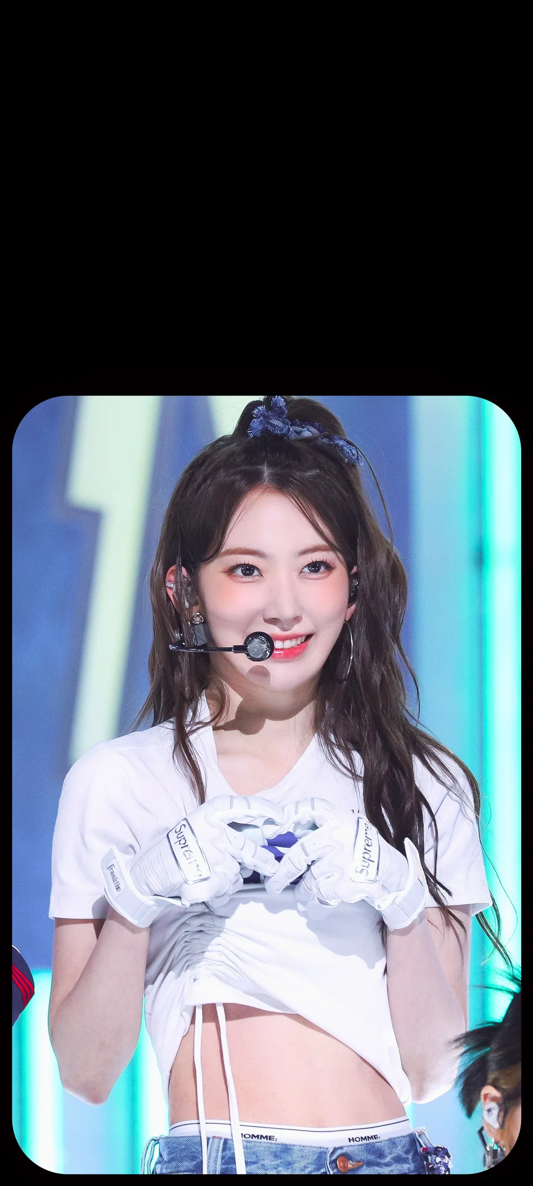 Fond d'écran de verrouillage mobile Sakura Miyawaki 4K HD télécharger — IZ*ONE, LE SSERAFIM