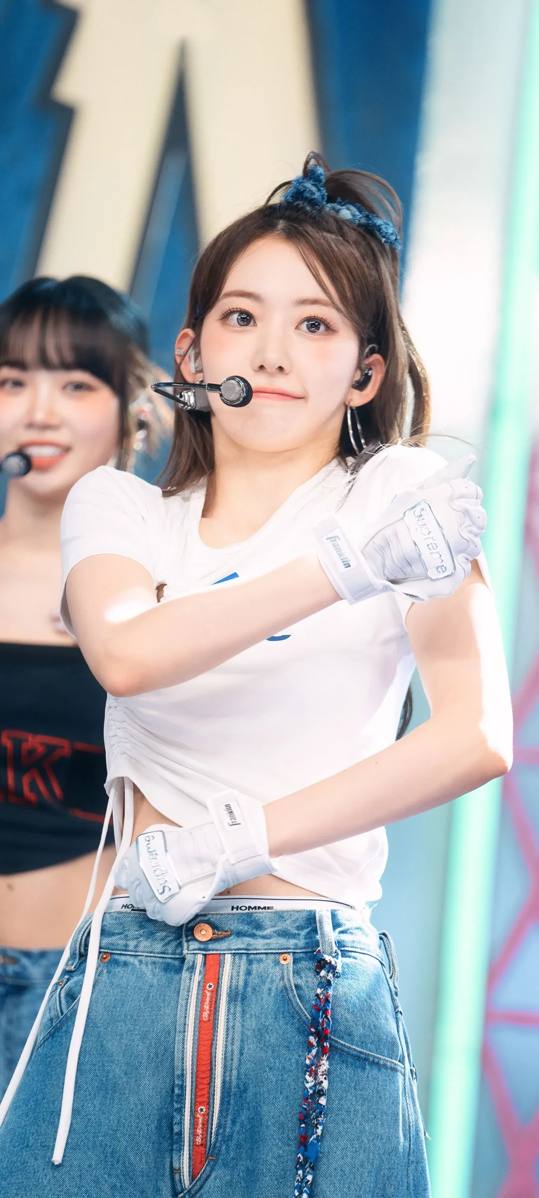 Fond d'écran de verrouillage mobile Sakura Miyawaki 4K HD télécharger — IZ*ONE, LE SSERAFIM