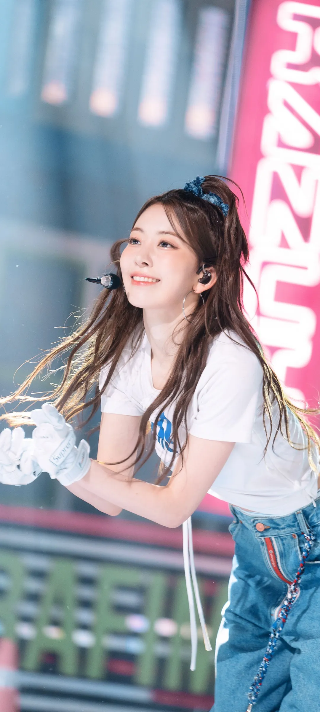Fond d'écran de verrouillage mobile Sakura Miyawaki 4K HD télécharger — IZ*ONE, LE SSERAFIM