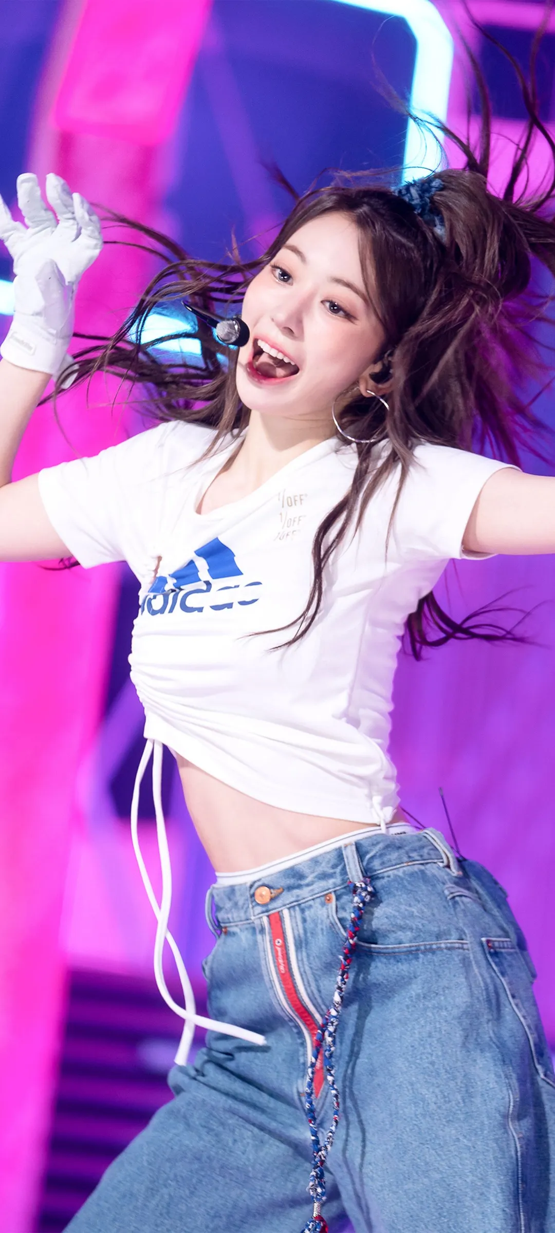Fond d'écran de verrouillage mobile Sakura Miyawaki 4K HD télécharger — IZ*ONE, LE SSERAFIM