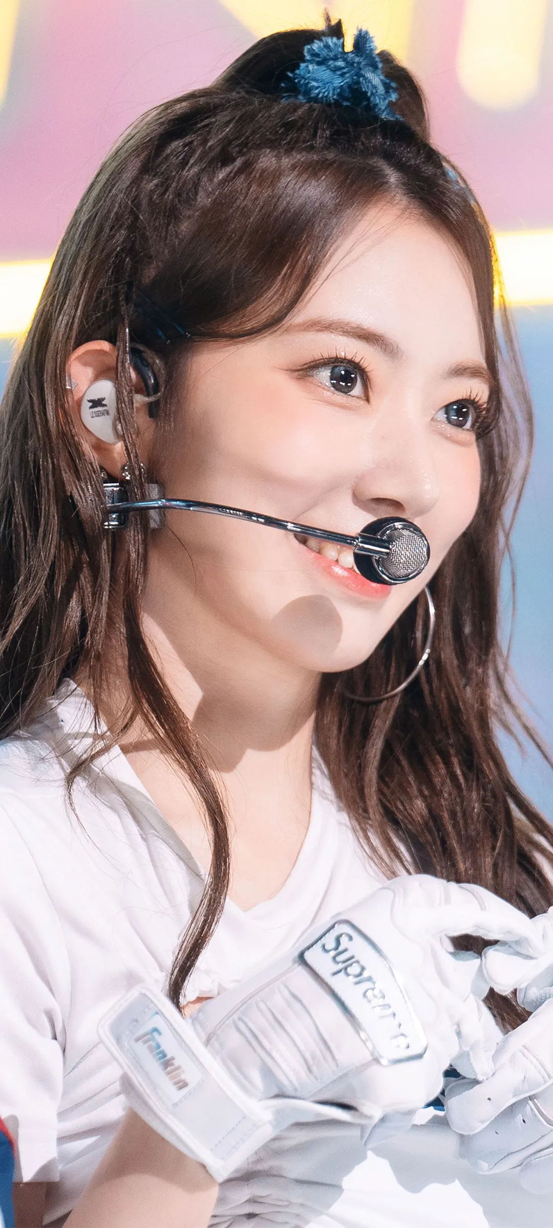 Fond d'écran de verrouillage mobile Sakura Miyawaki 4K HD télécharger — IZ*ONE, LE SSERAFIM