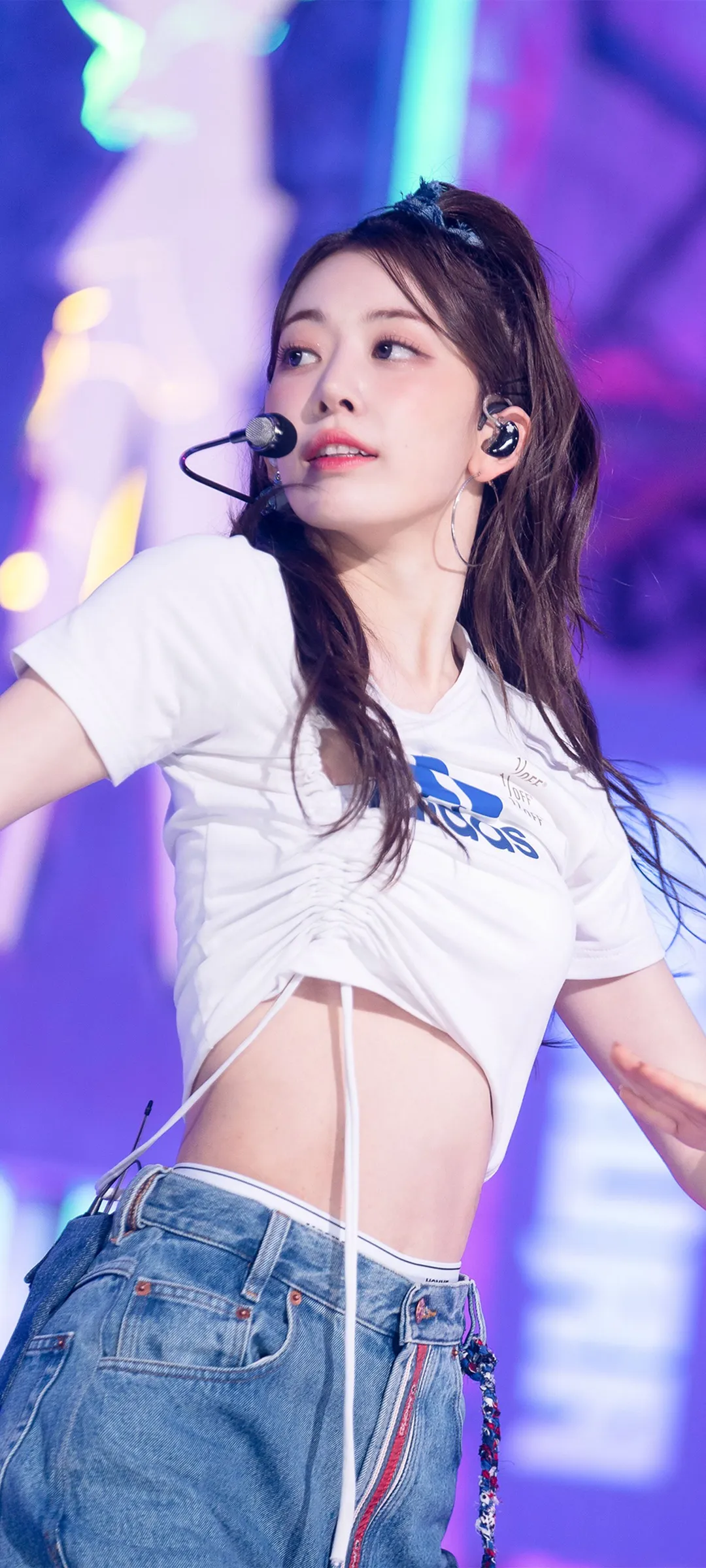 Fond d'écran de verrouillage mobile Sakura Miyawaki 4K HD télécharger — IZ*ONE, LE SSERAFIM