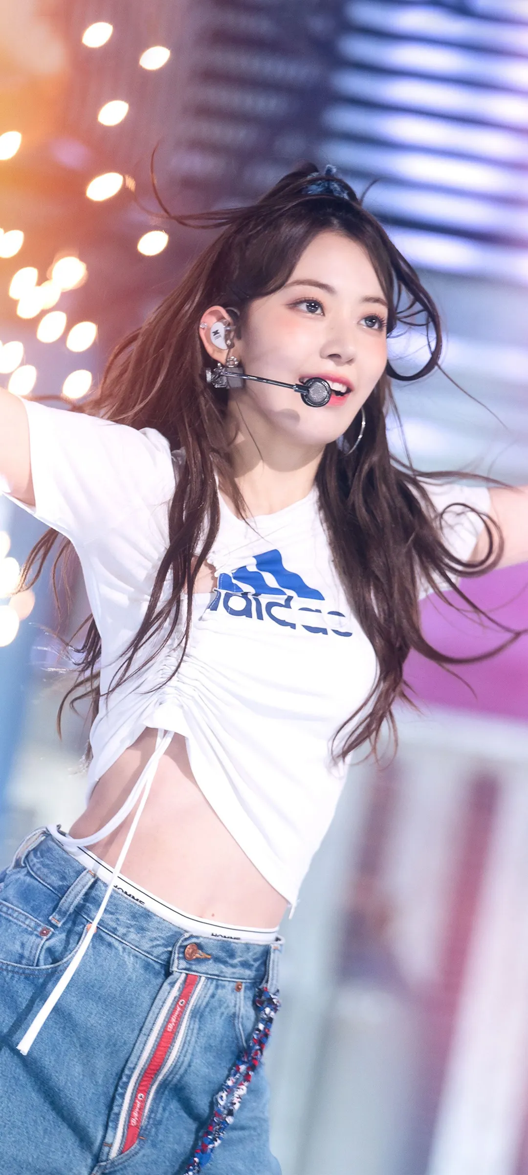 Fond d'écran de verrouillage mobile Sakura Miyawaki 4K HD télécharger — IZ*ONE, LE SSERAFIM