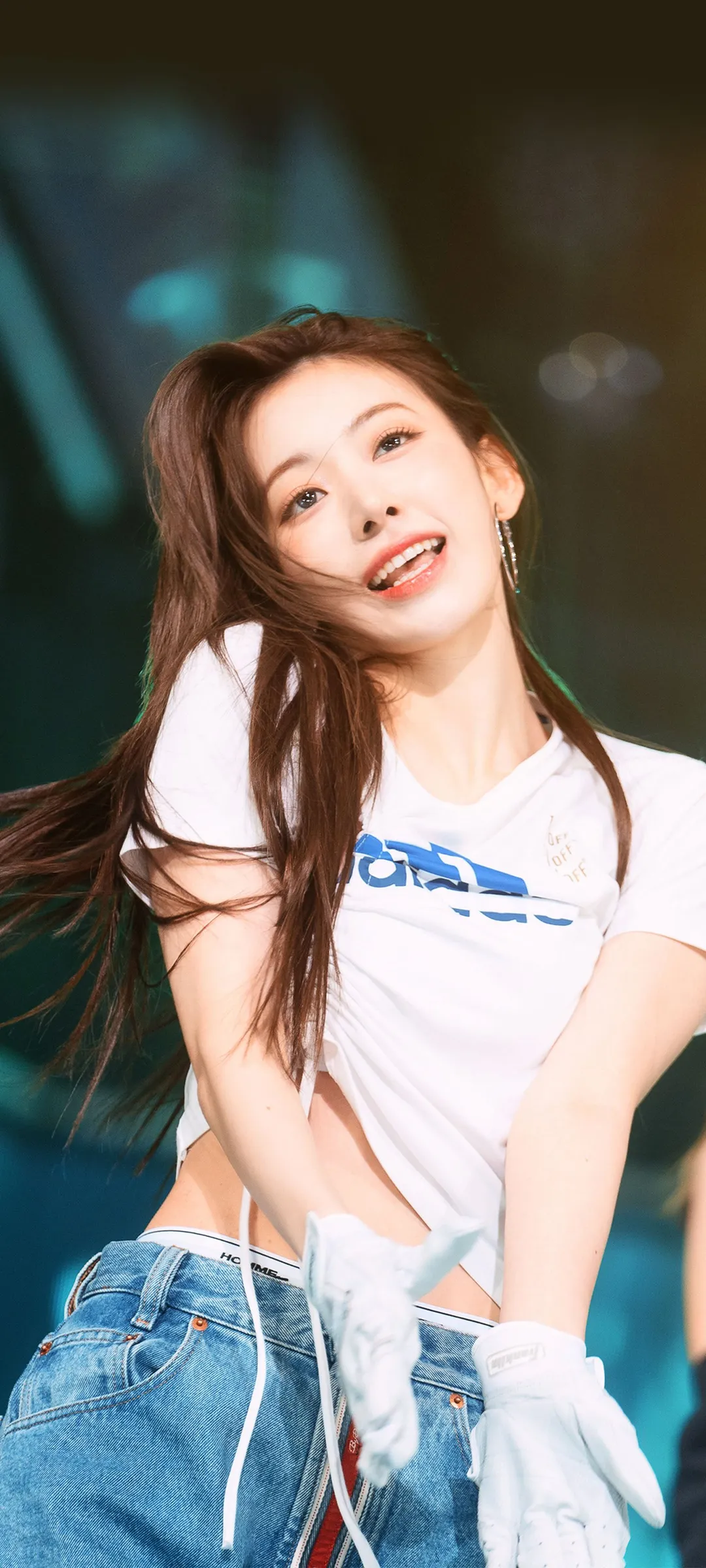 Fond d'écran de verrouillage mobile Sakura Miyawaki 4K HD télécharger — IZ*ONE, LE SSERAFIM