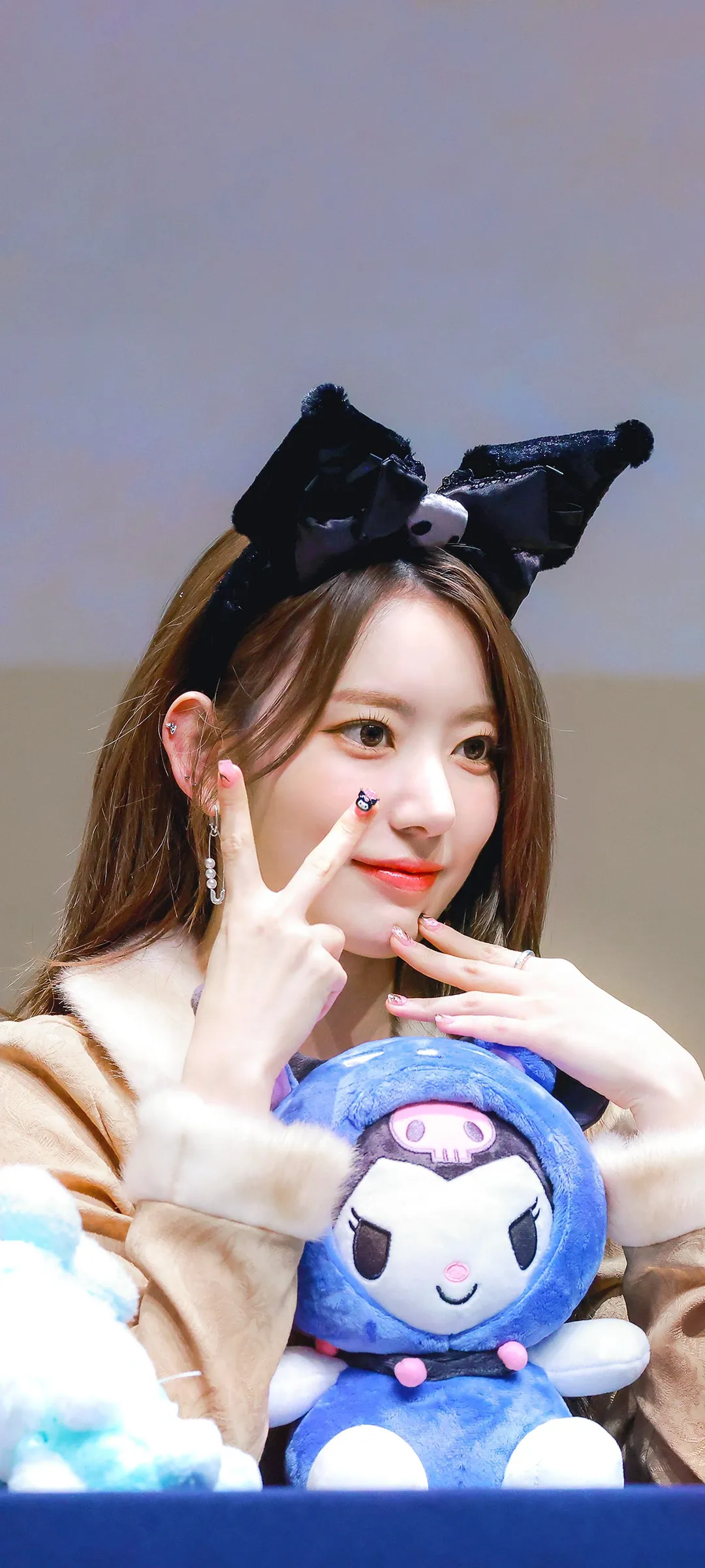 Fond d'écran de verrouillage mobile Sakura Miyawaki 4K HD télécharger — IZ*ONE, LE SSERAFIM