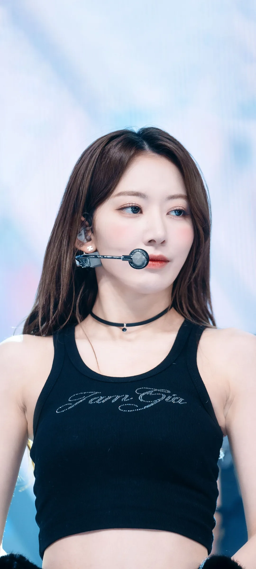 Fond d'écran de verrouillage mobile Sakura Miyawaki 4K HD télécharger — IZ*ONE, LE SSERAFIM