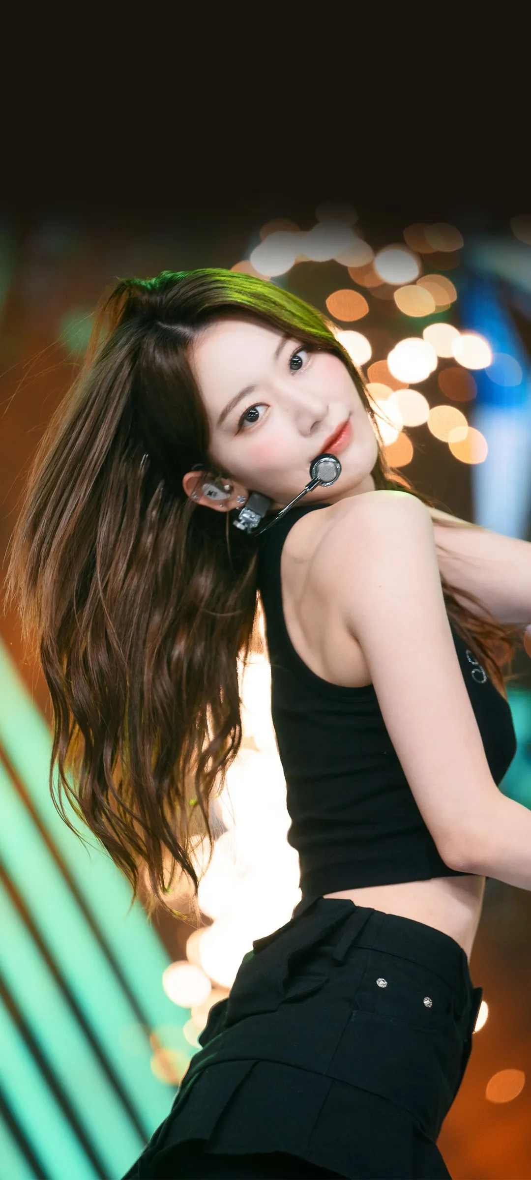 Fond d'écran de verrouillage mobile Sakura Miyawaki 4K HD télécharger — IZ*ONE, LE SSERAFIM