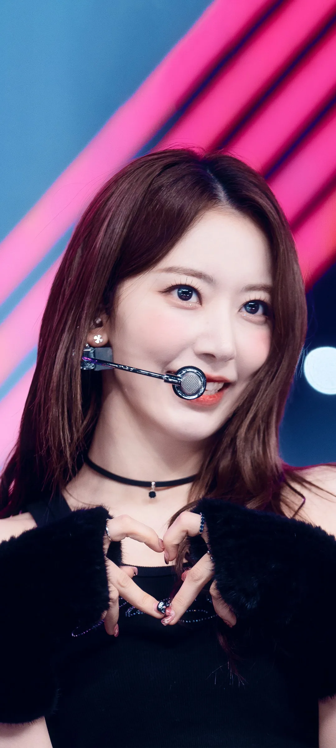 Fond d'écran de verrouillage mobile Sakura Miyawaki 4K HD télécharger — IZ*ONE, LE SSERAFIM